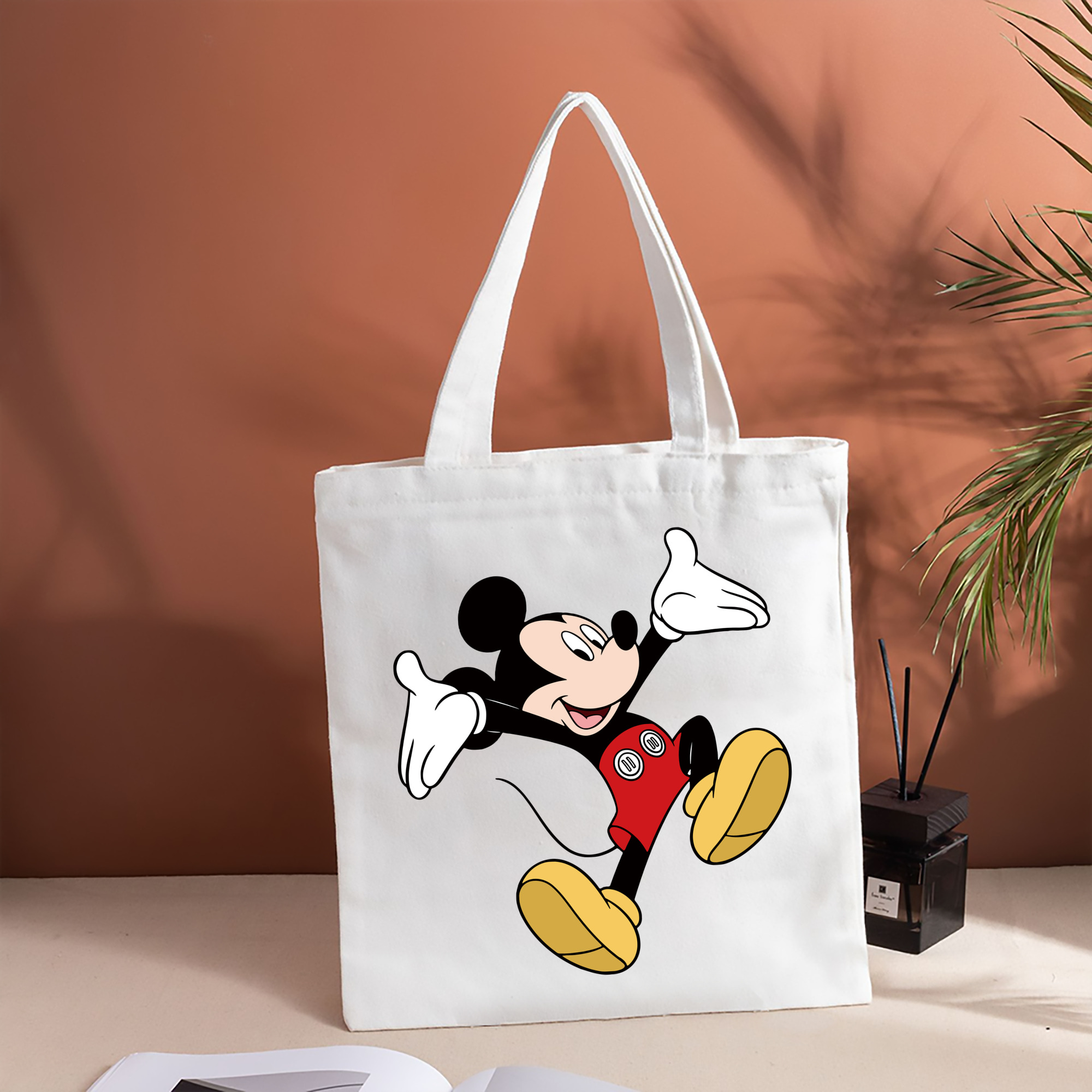 ミッキーマウス Mickey Mouse 縦型キャンバス生地手提げバッグ　トートバッグ