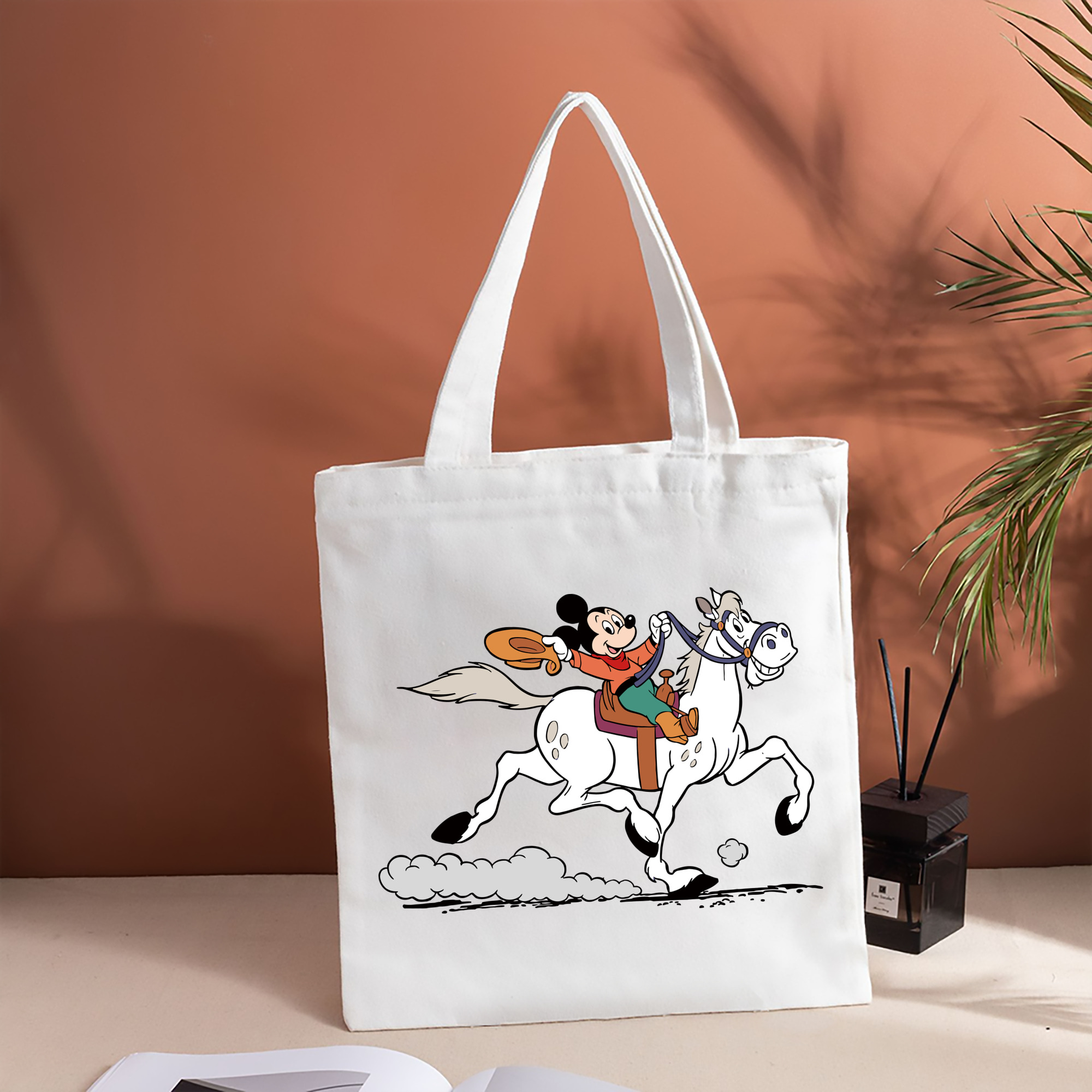 ミッキーマウス Mickey Mouse 縦型キャンバス生地手提げバッグ　トートバッグ