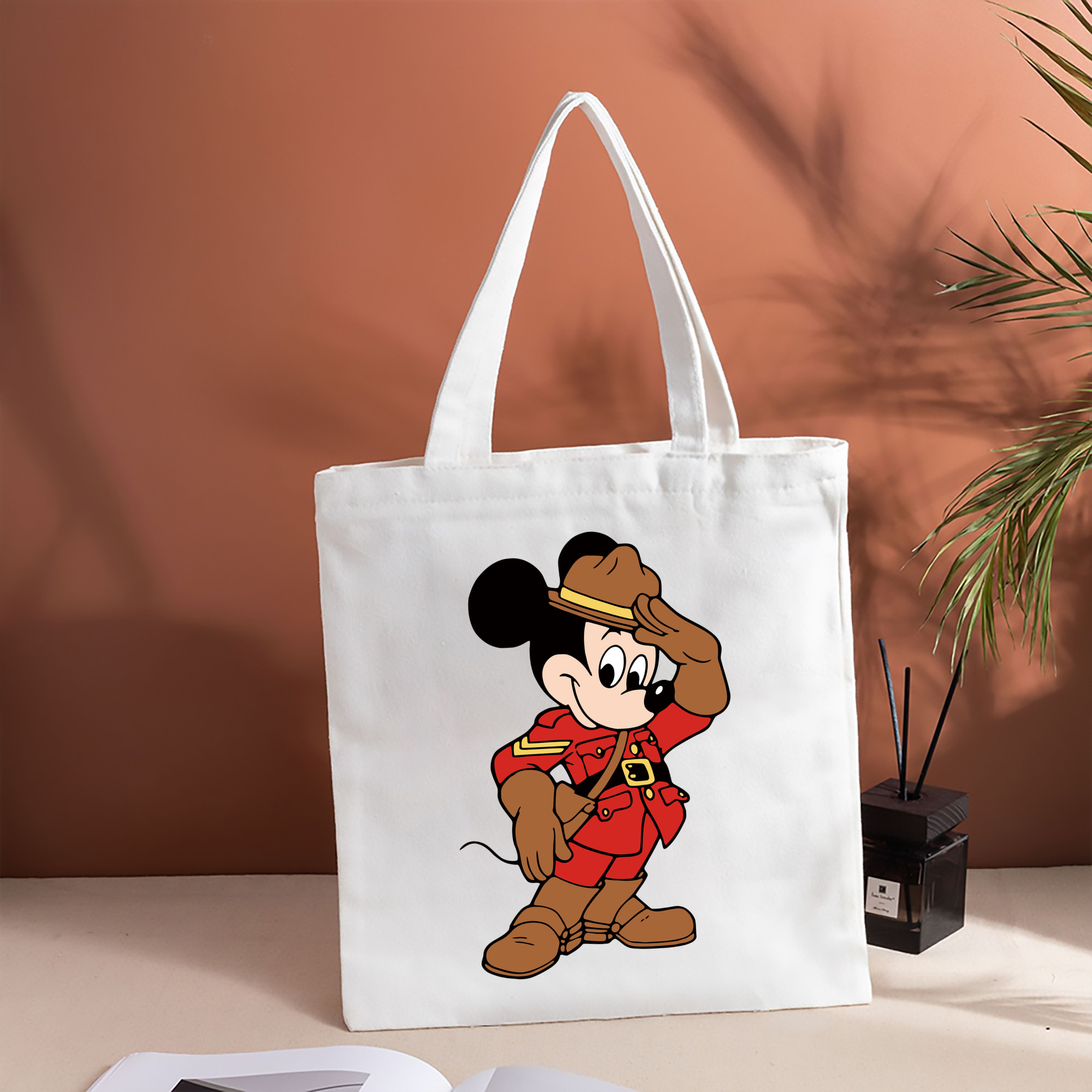 ミッキーマウス Mickey Mouse 縦型キャンバス生地手提げバッグ　トートバッグ