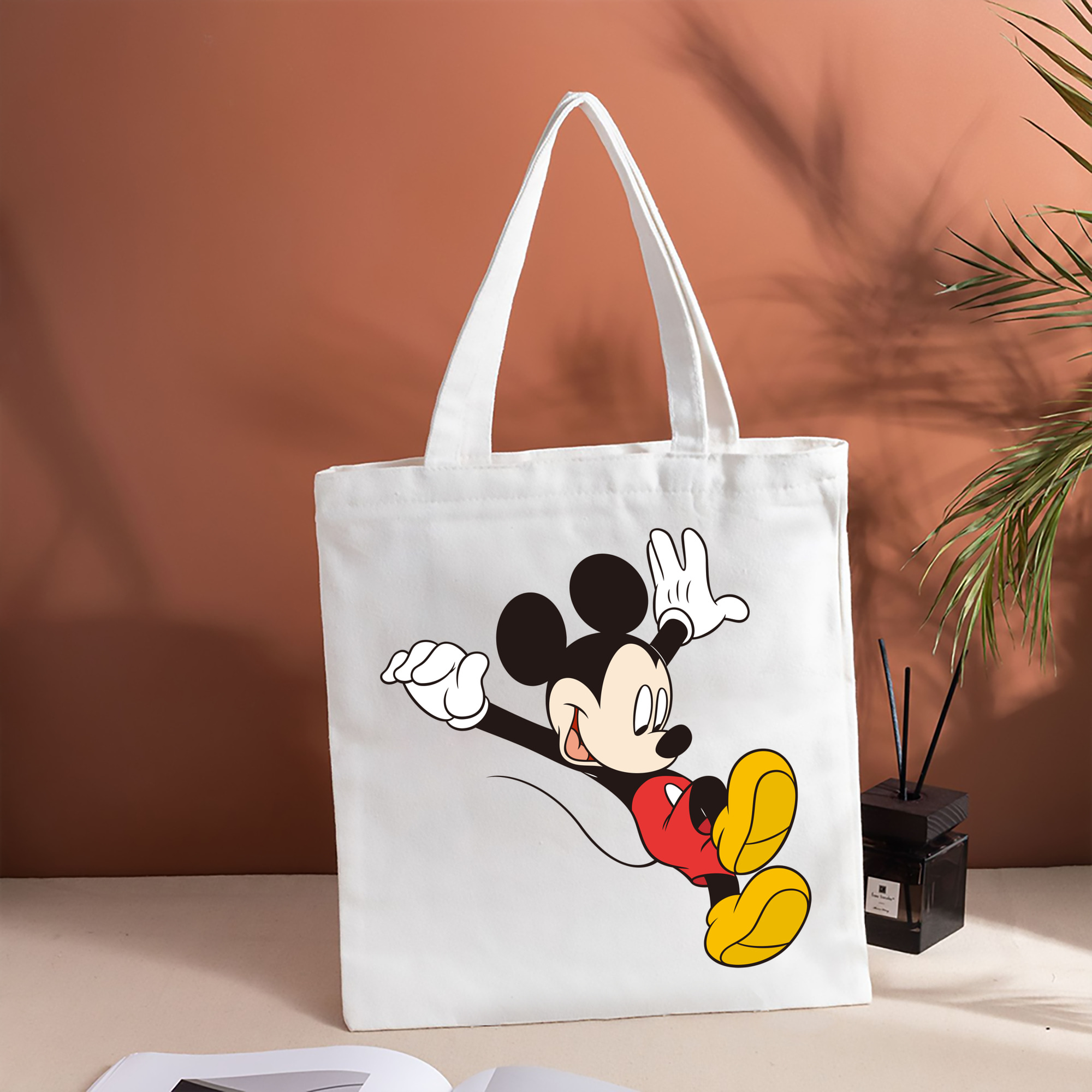 ミッキーマウス Mickey Mouse 縦型キャンバス生地手提げバッグ　トートバッグ