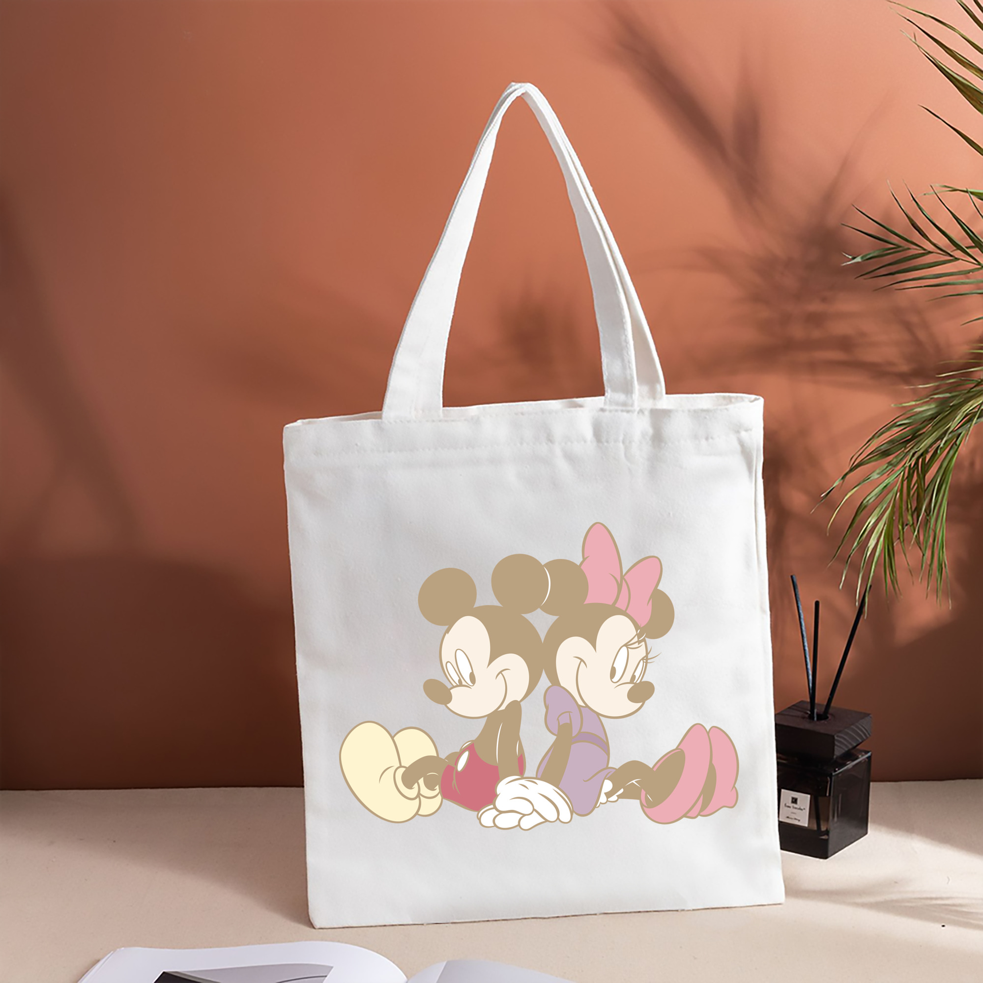 ミッキーマウス Mickey Mouse 縦型キャンバス生地手提げバッグ　トートバッグ
