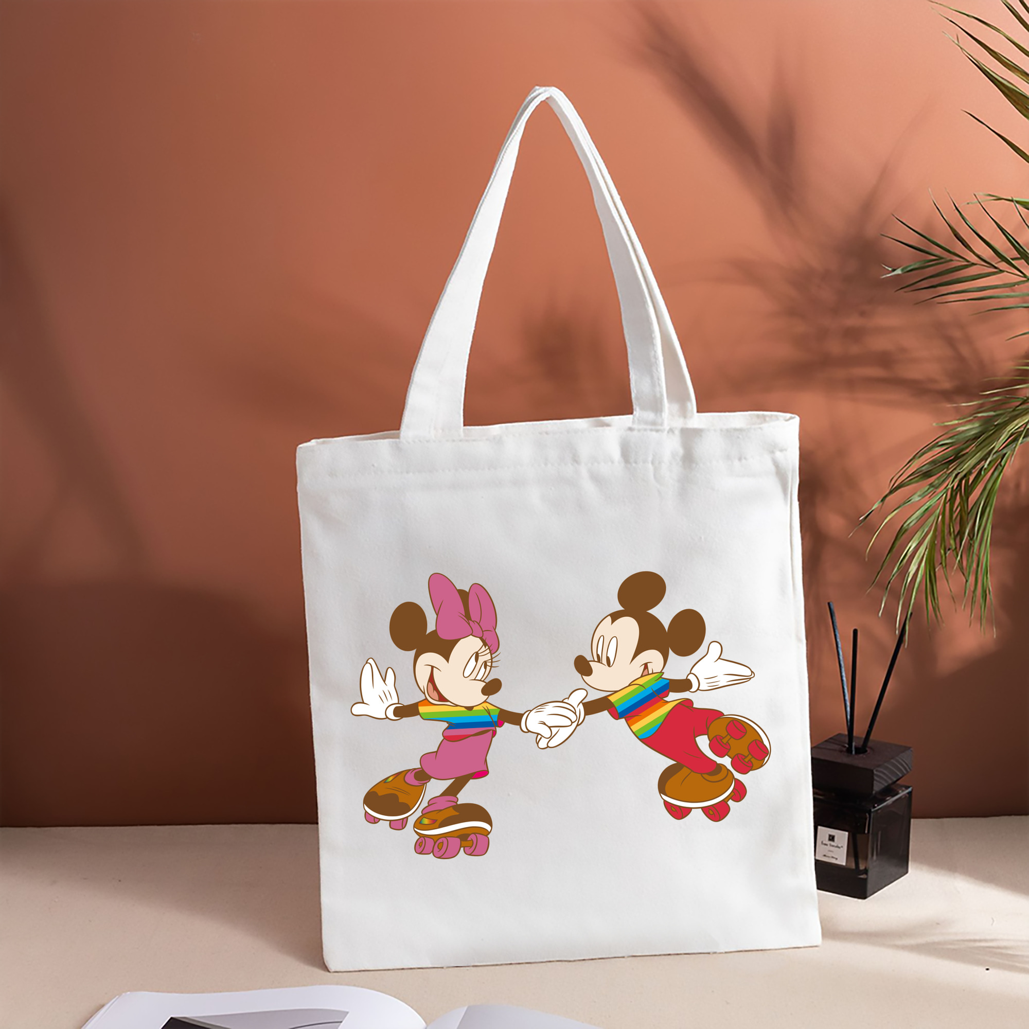 ミッキーマウス Mickey Mouse 縦型キャンバス生地手提げバッグ　トートバッグ