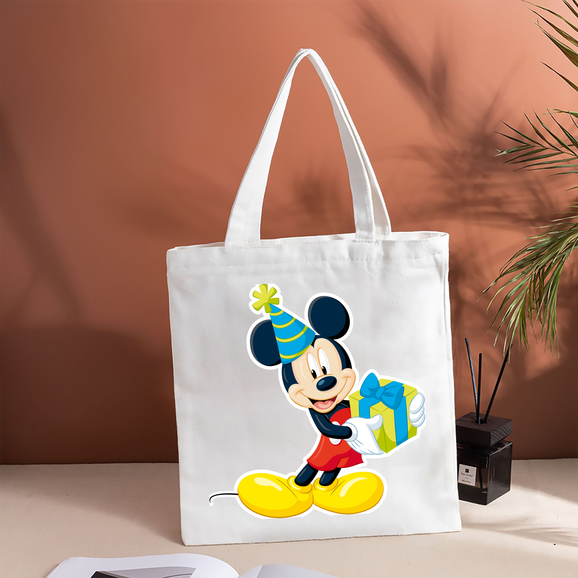 ミッキーマウス Mickey Mouse 縦型キャンバス生地手提げバッグ　トートバッグ