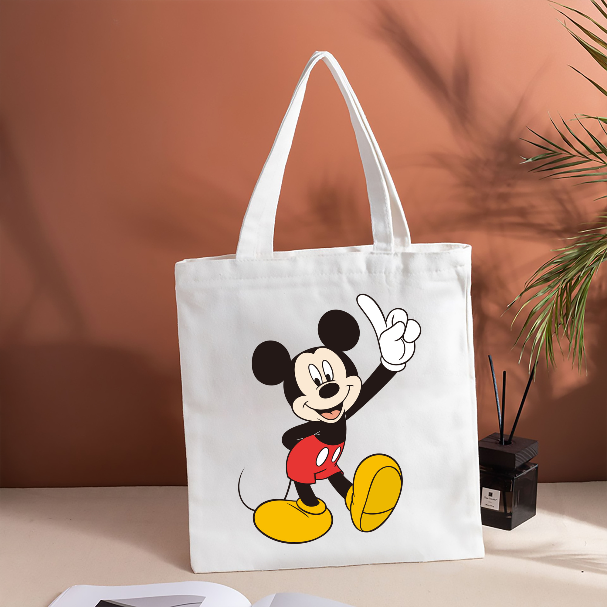 ミッキーマウス Mickey Mouse 縦型キャンバス生地手提げバッグ　トートバッグ
