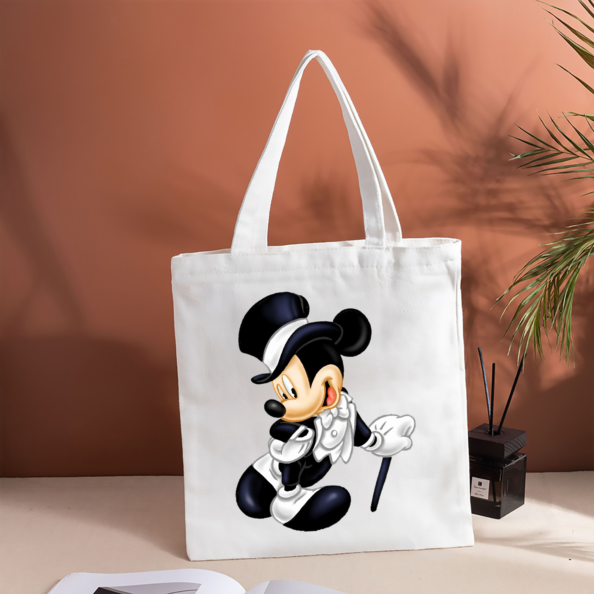 ミッキーマウス Mickey Mouse 縦型キャンバス生地手提げバッグ　トートバッグ