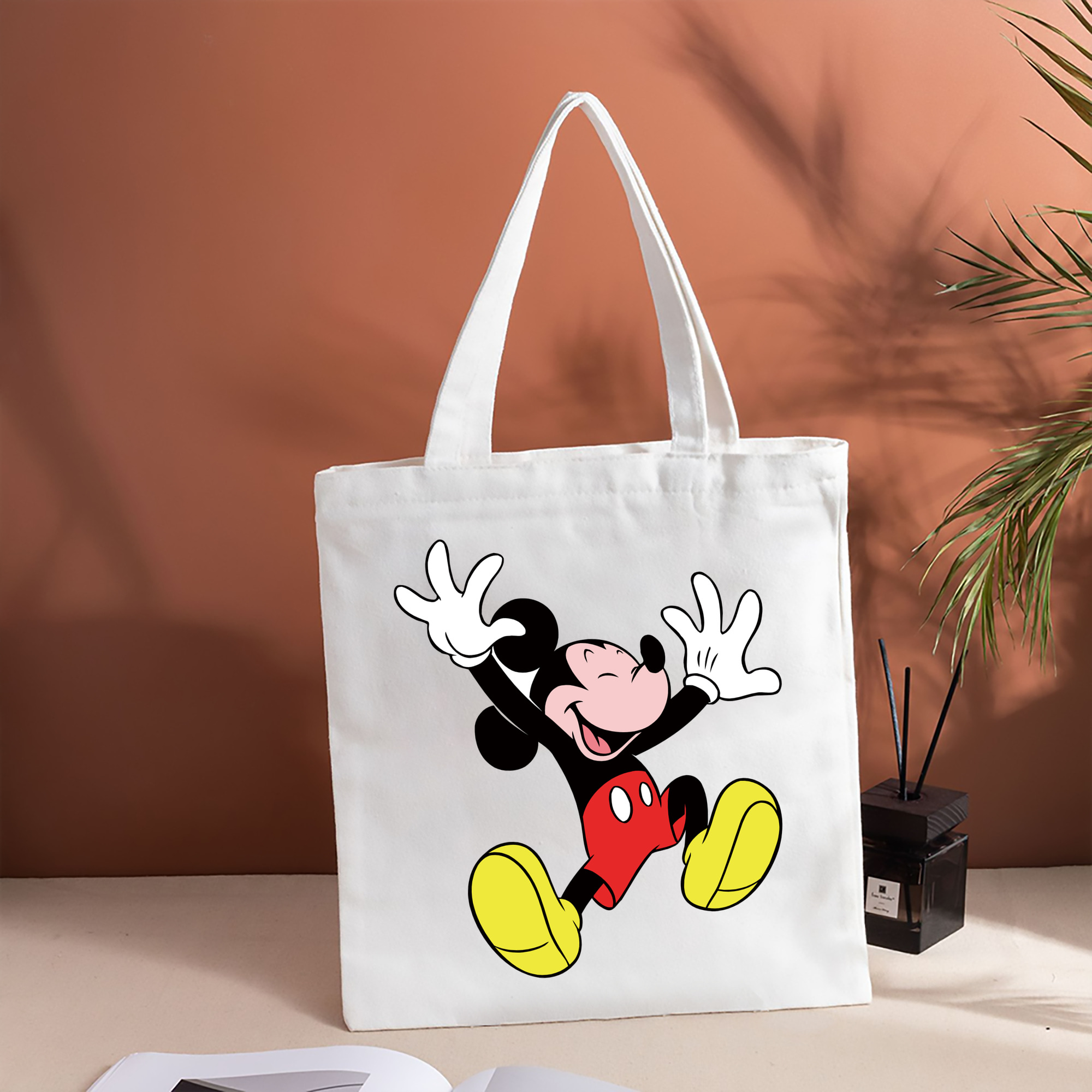 ミッキーマウス Mickey Mouse 縦型キャンバス生地手提げバッグ　トートバッグ