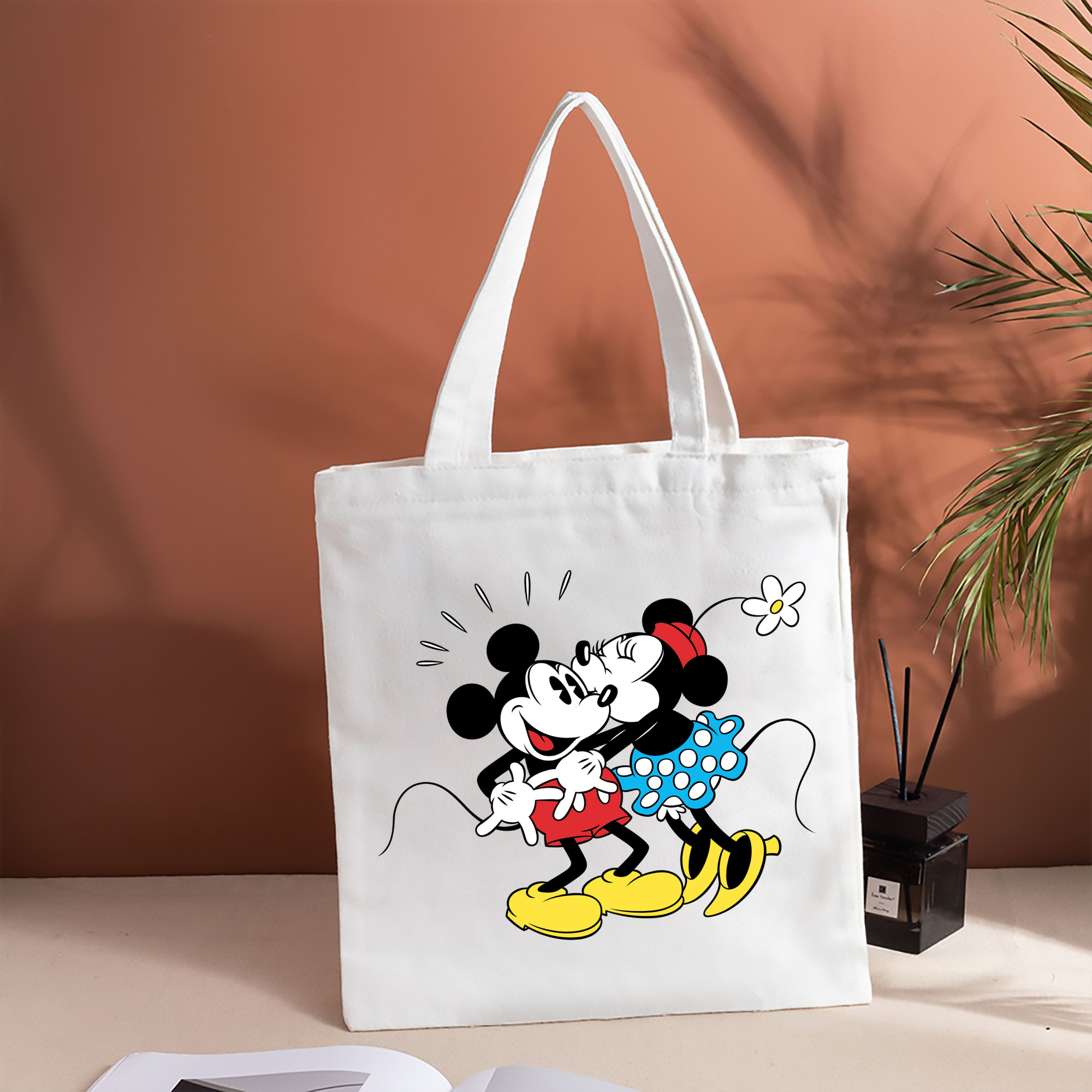 ミッキーマウス Mickey Mouse 縦型キャンバス生地手提げバッグ　トートバッグ