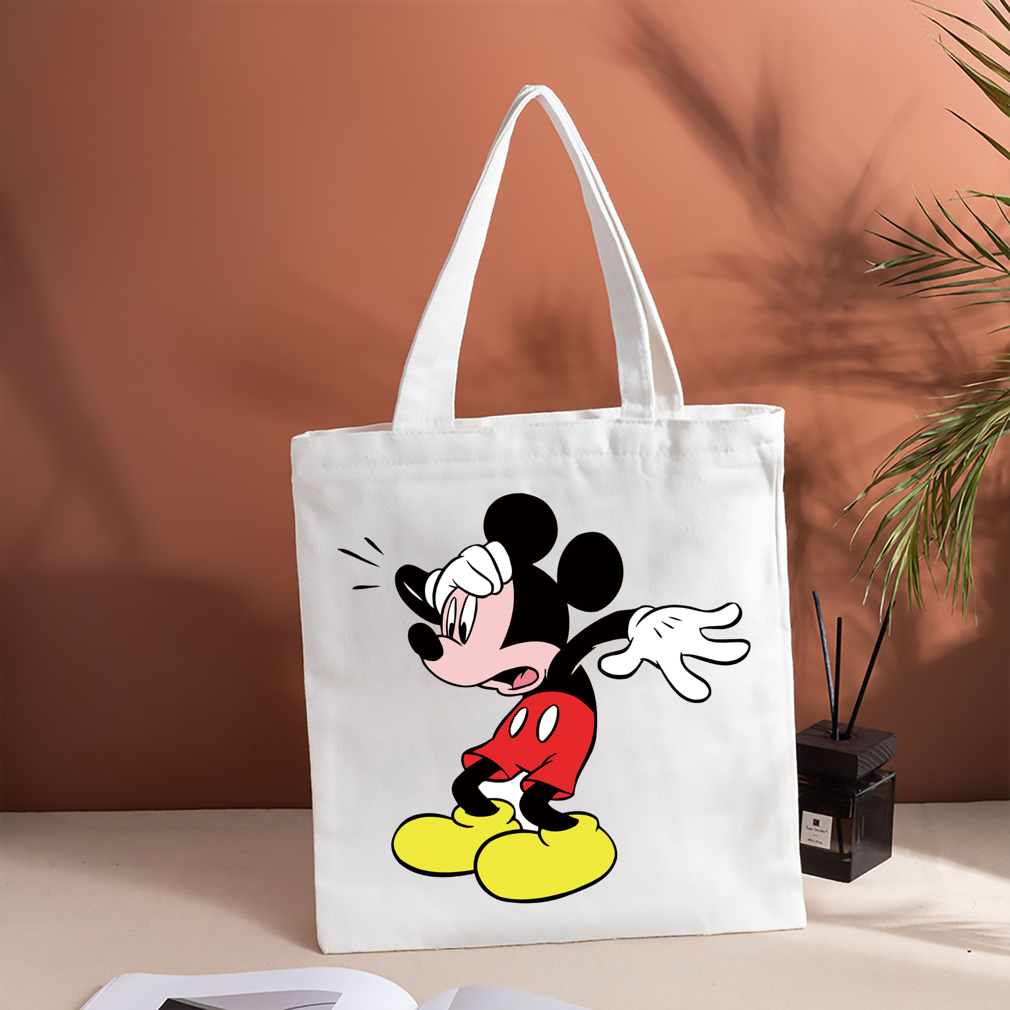 ミッキーマウス Mickey Mouse 縦型キャンバス生地手提げバッグ　トートバッグ