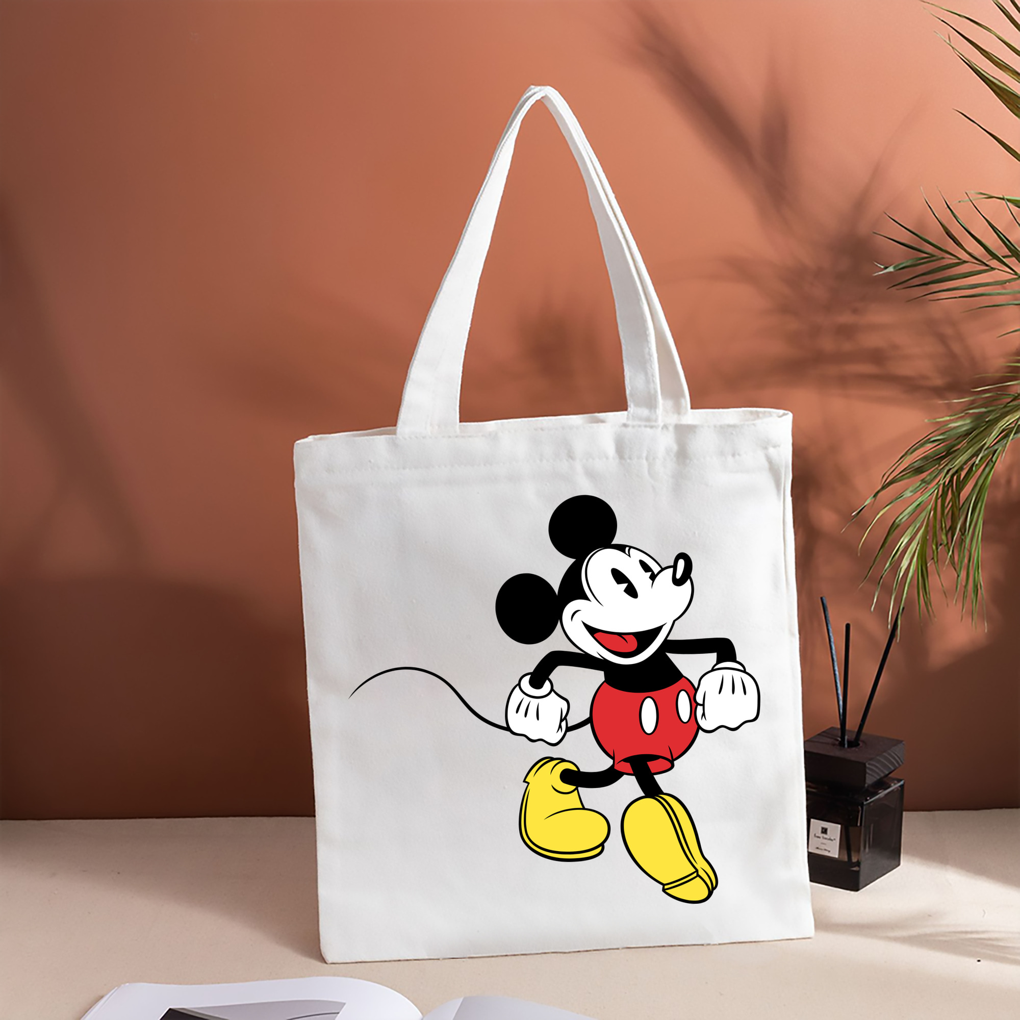 ミッキーマウス Mickey Mouse 縦型キャンバス生地手提げバッグ　トートバッグ