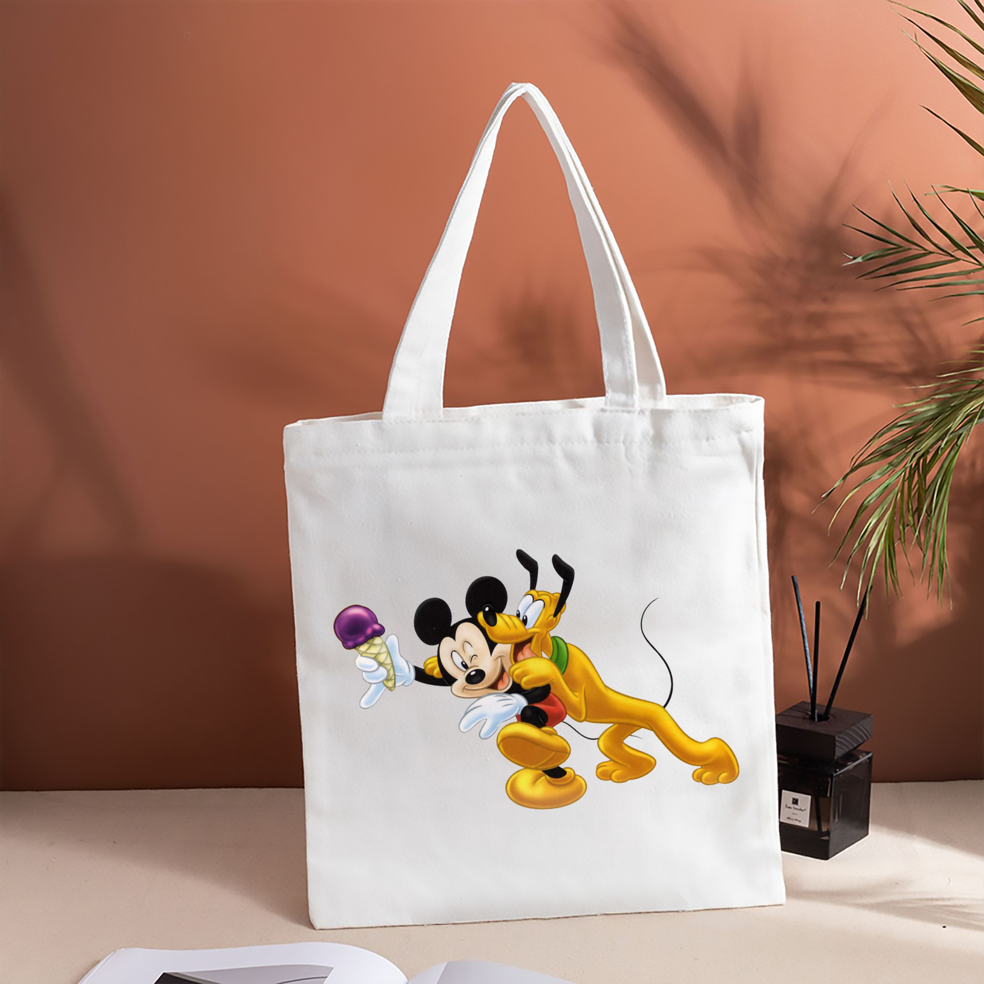 ミッキーマウス Mickey Mouse 縦型キャンバス生地手提げバッグ　トートバッグ