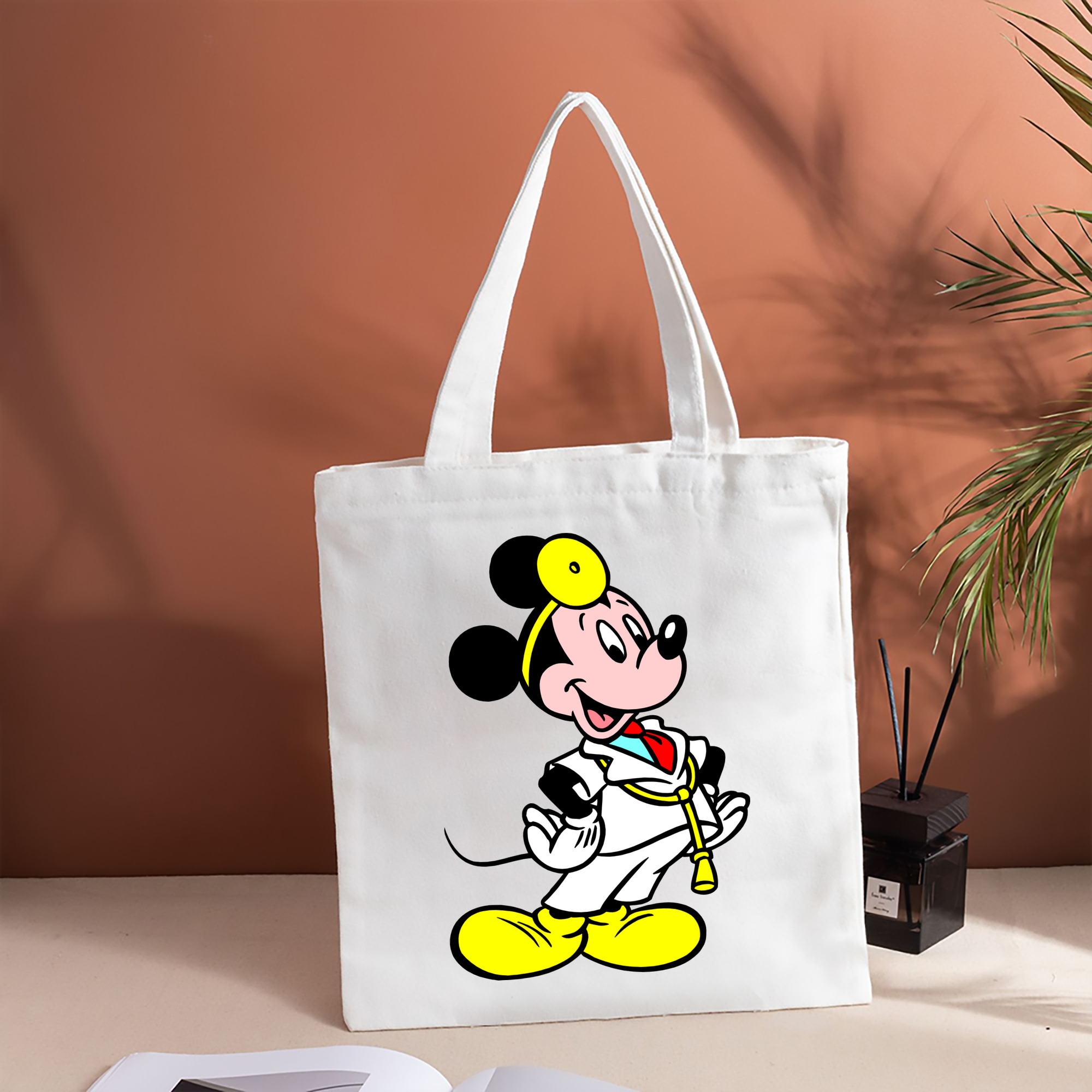ミッキーマウス Mickey Mouse 縦型キャンバス生地手提げバッグ　トートバッグ
