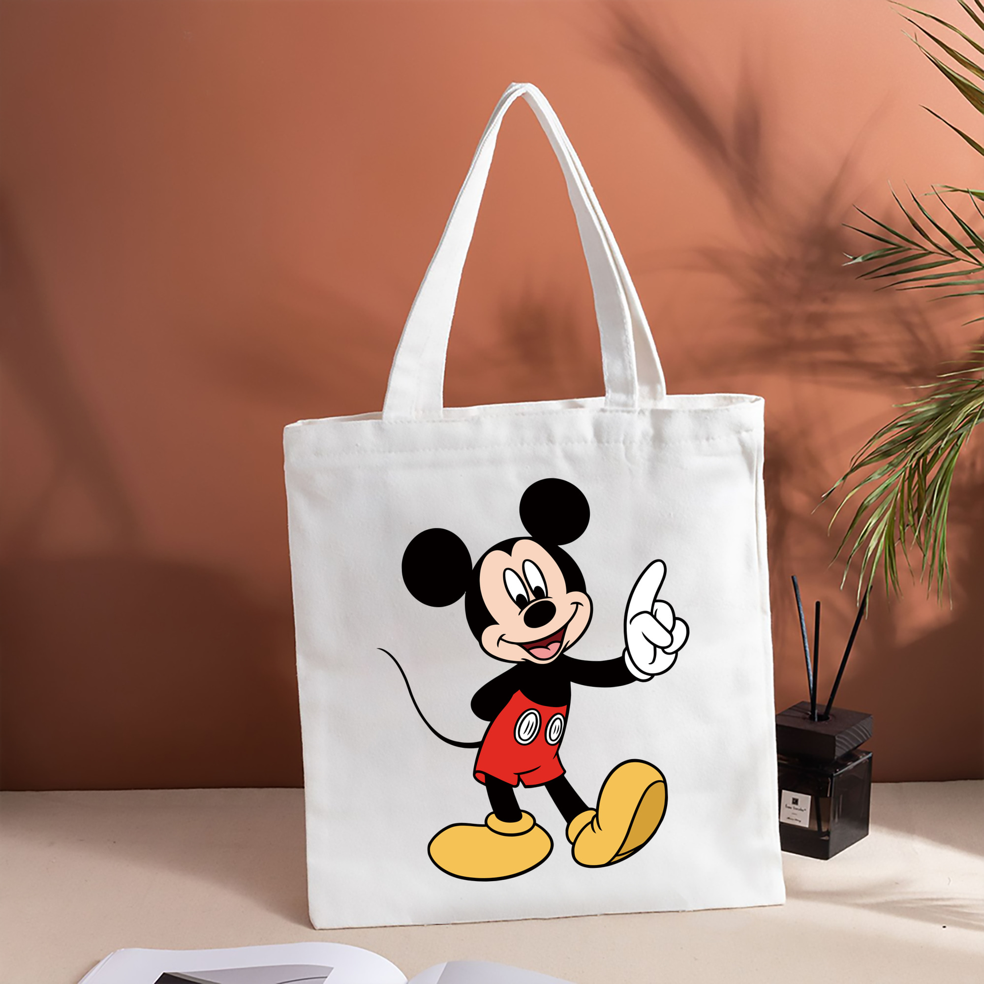 ミッキーマウス Mickey Mouse 縦型キャンバス生地手提げバッグ　トートバッグ