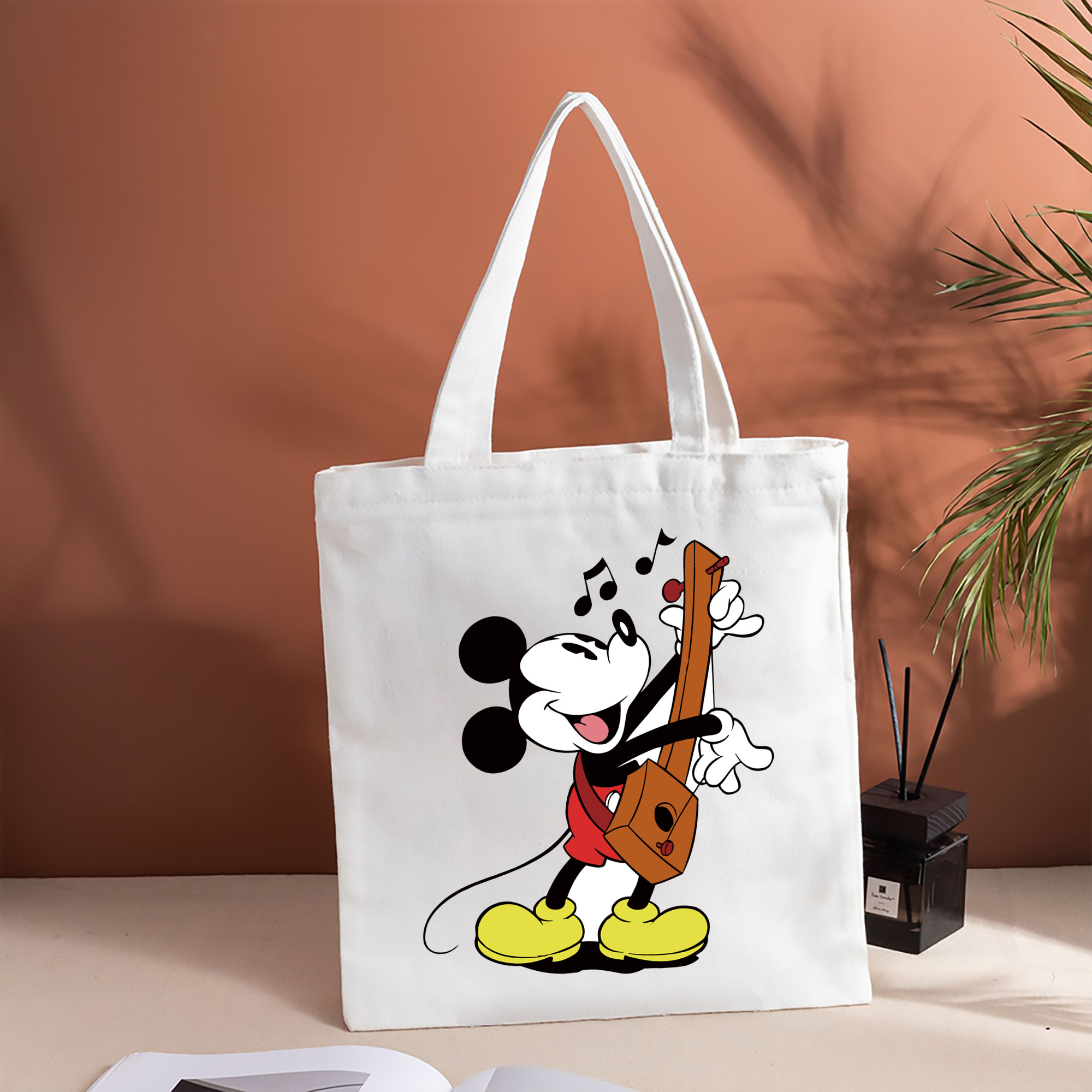 ミッキーマウス Mickey Mouse 縦型キャンバス生地手提げバッグ　トートバッグ