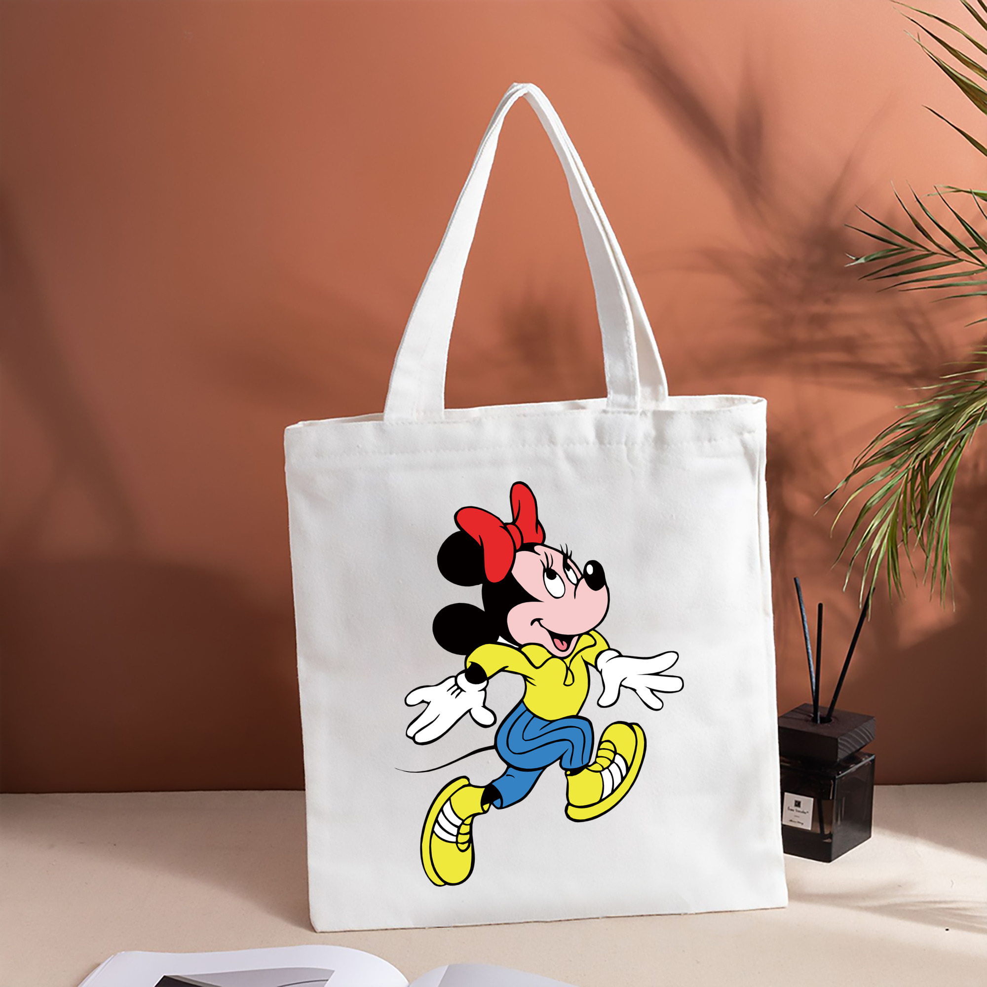 ミッキーマウス Mickey Mouse 縦型キャンバス生地手提げバッグ　トートバッグ