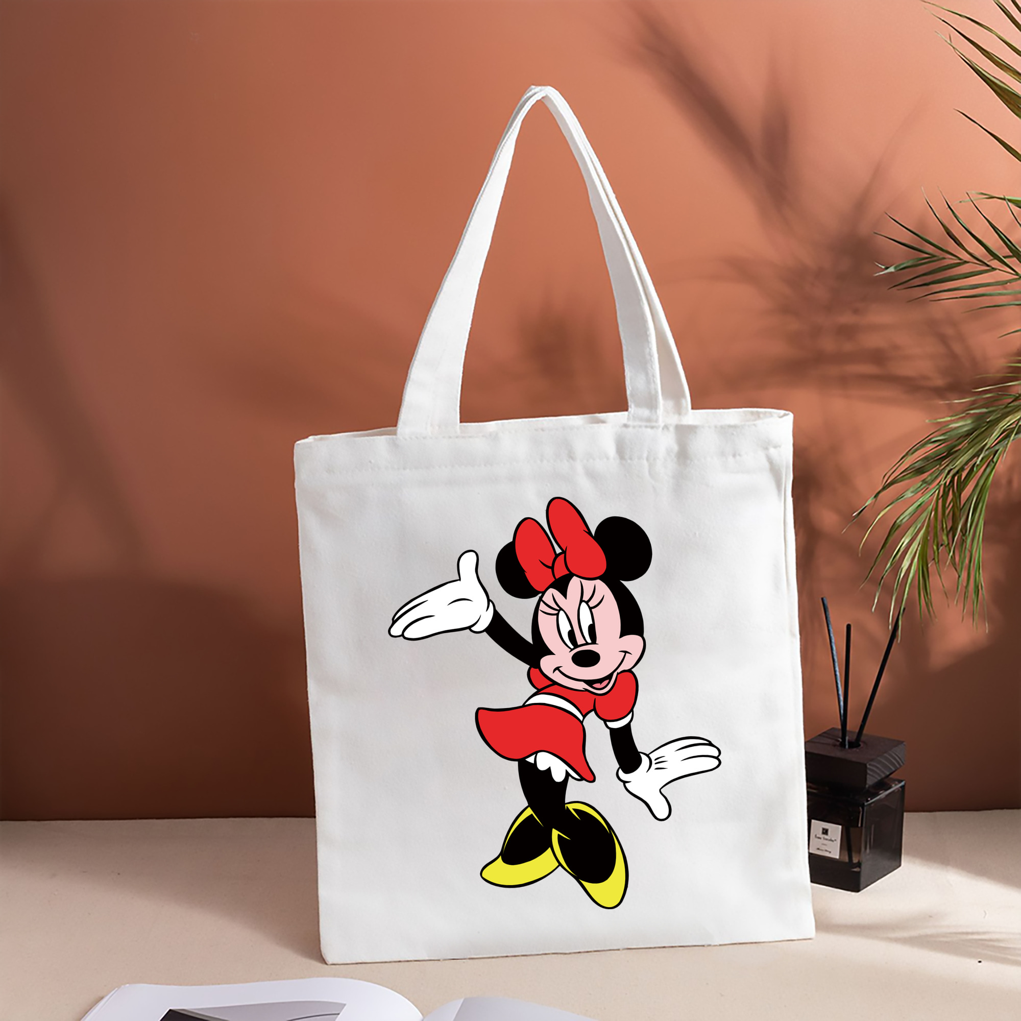 ミッキーマウス Mickey Mouse 縦型キャンバス生地手提げバッグ　トートバッグ