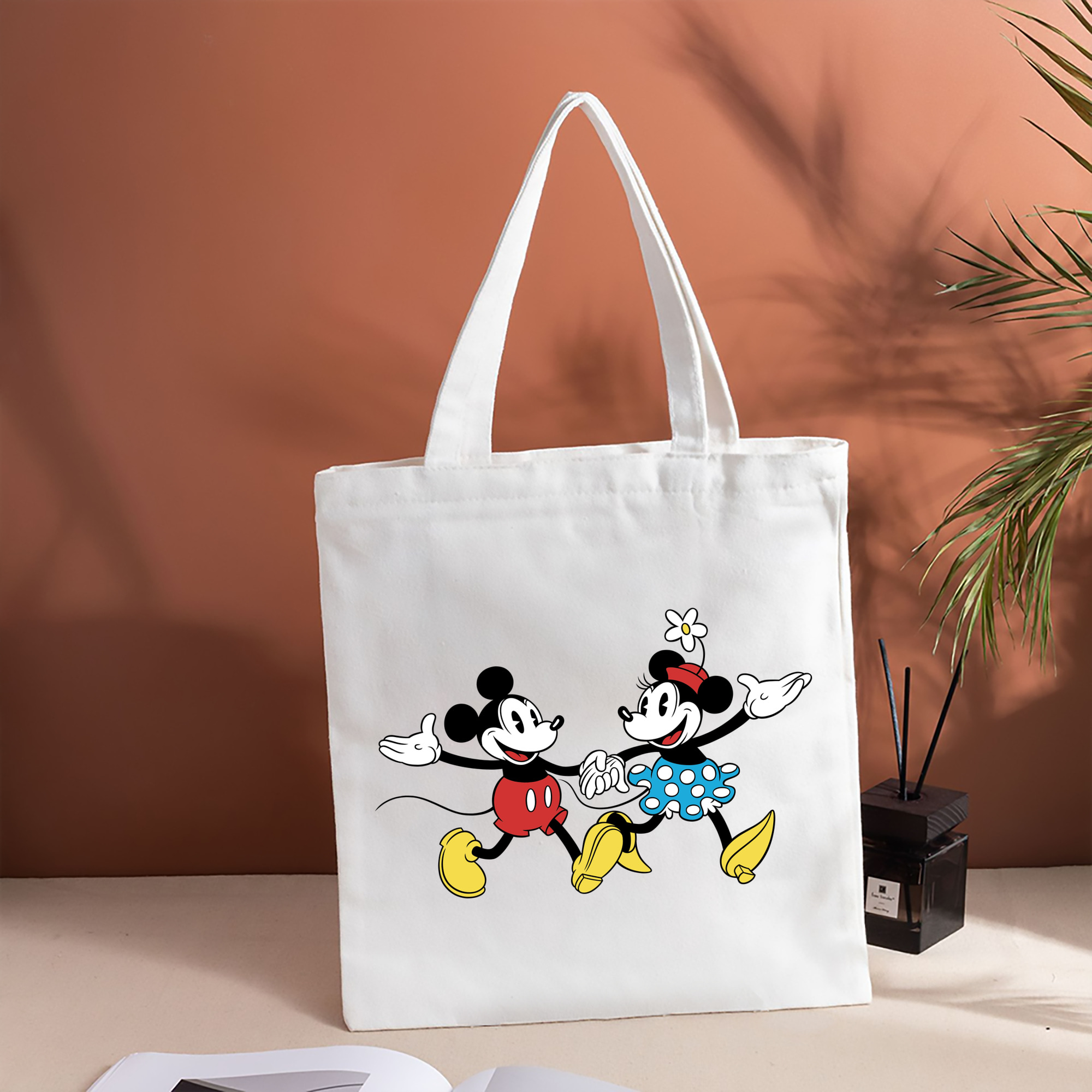 ミッキーマウス Mickey Mouse 縦型キャンバス生地手提げバッグ　トートバッグ