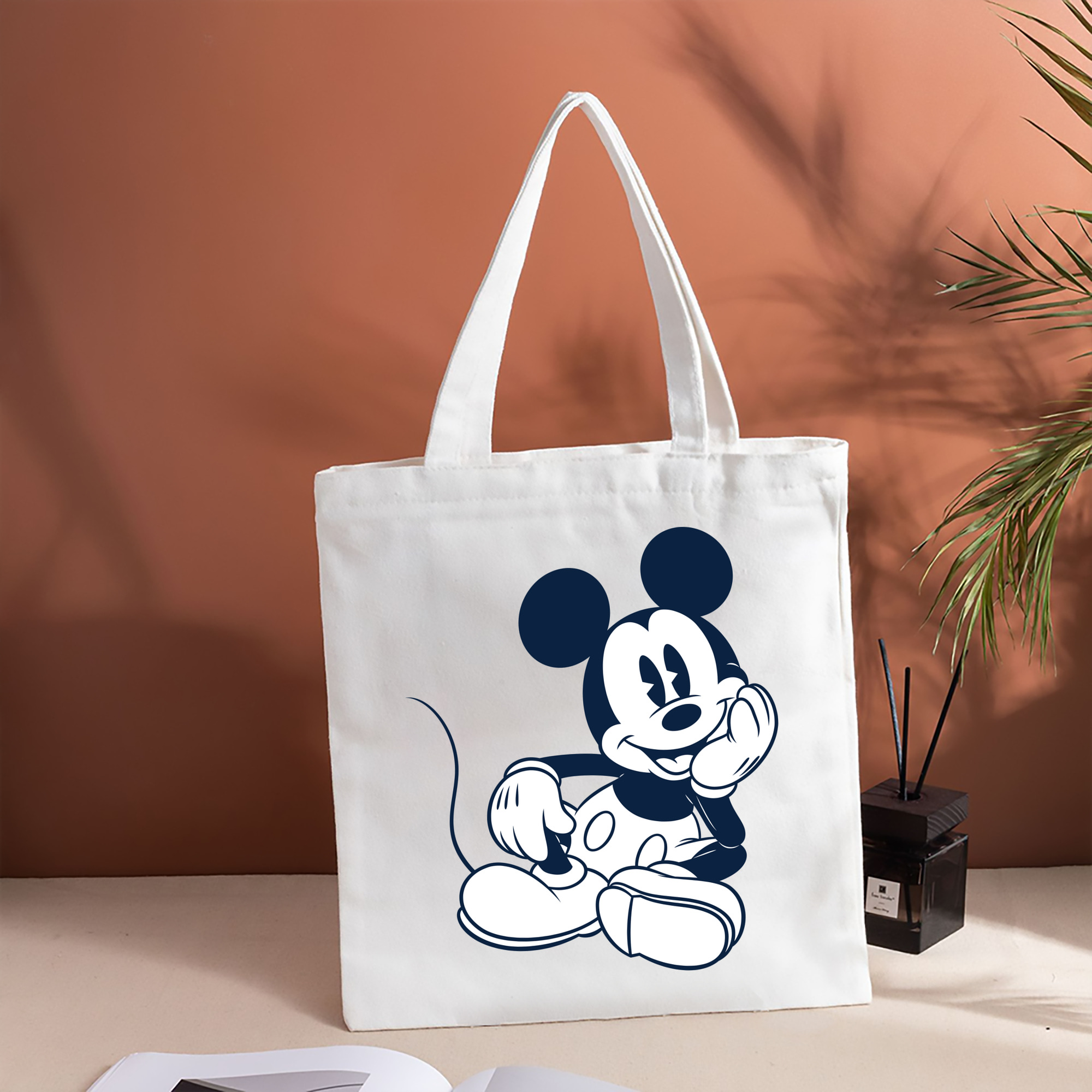 ミッキーマウス Mickey Mouse 縦型キャンバス生地手提げバッグ　トートバッグ