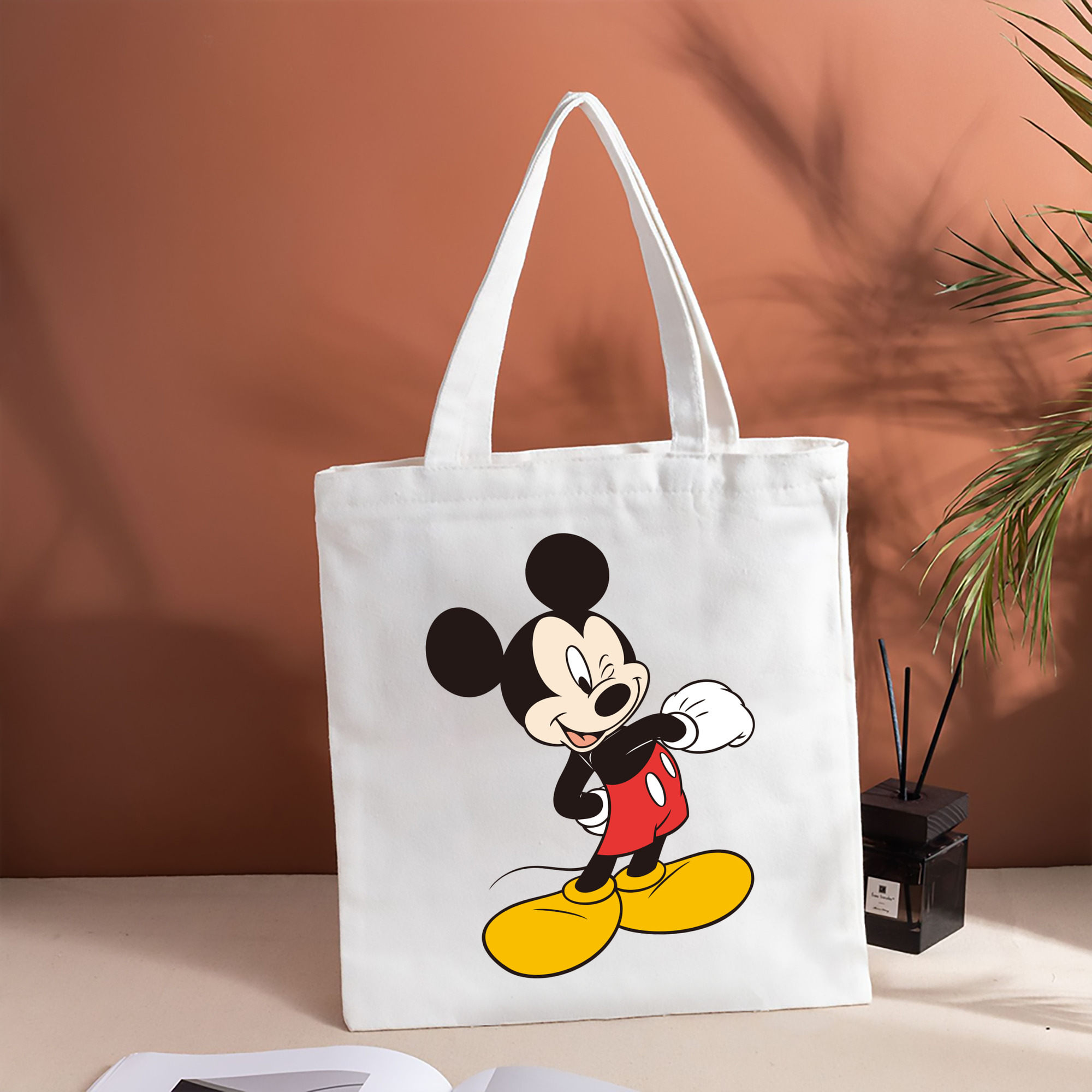 ミッキーマウス Mickey Mouse 縦型キャンバス生地手提げバッグ　トートバッグ