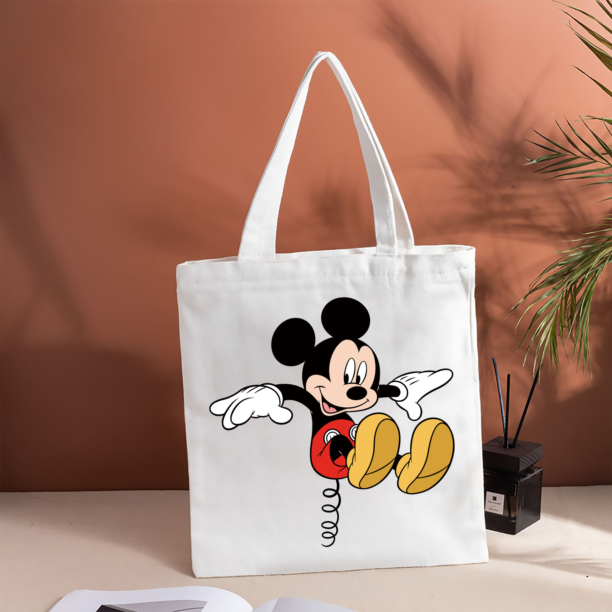 ミッキーマウス Mickey Mouse 縦型キャンバス生地手提げバッグ　トートバッグ