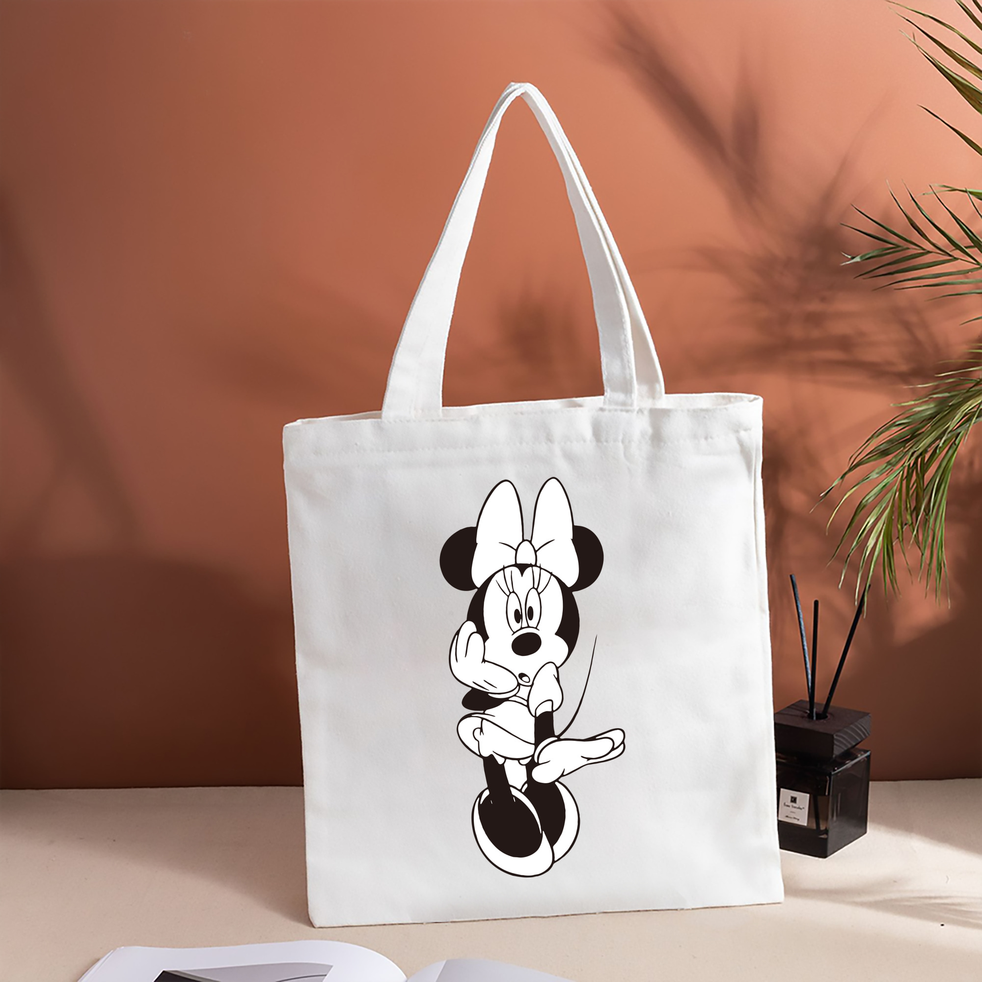 ミッキーマウス Mickey Mouse 縦型キャンバス生地手提げバッグ　トートバッグ