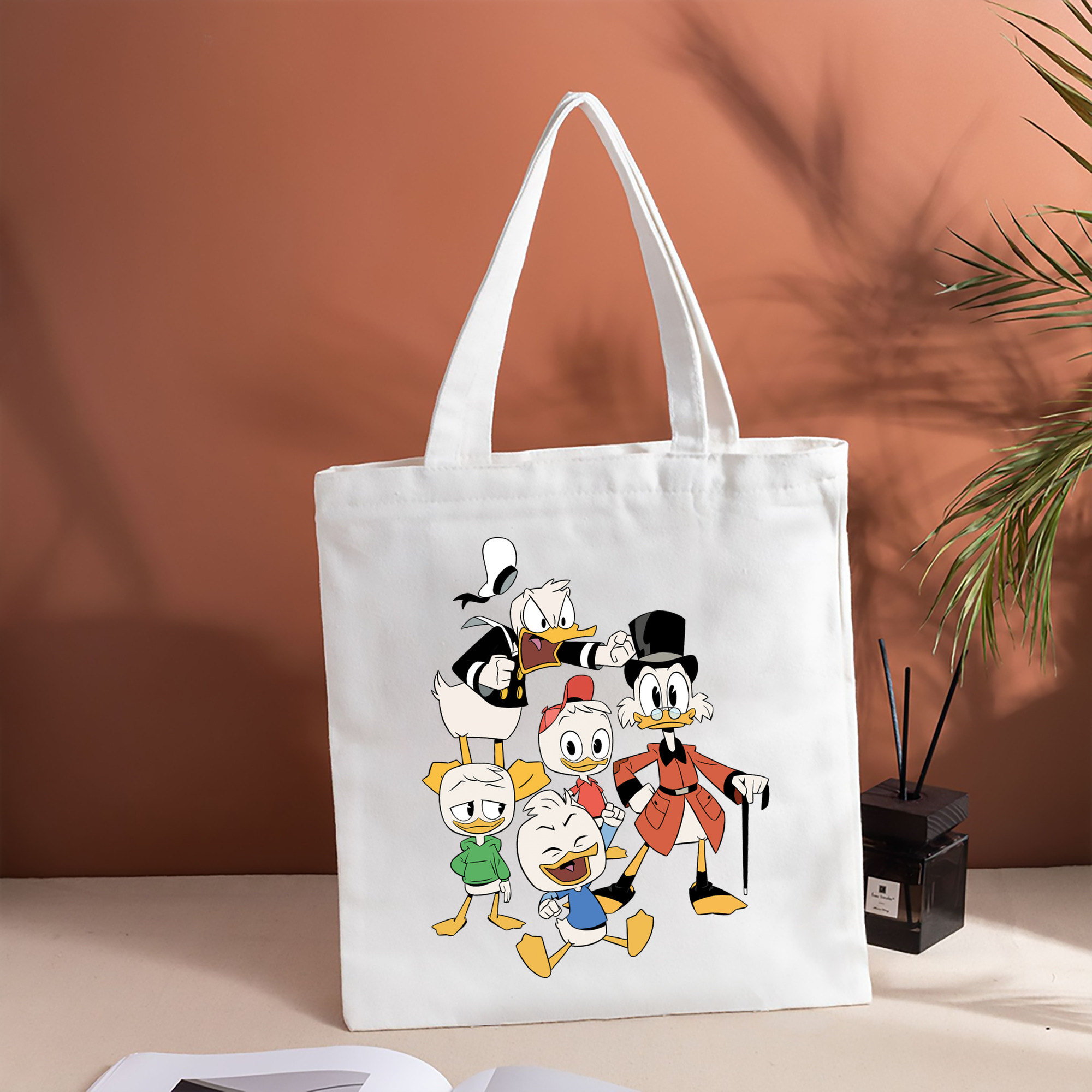 ミッキーマウス Mickey Mouse 縦型キャンバス生地手提げバッグ　トートバッグ