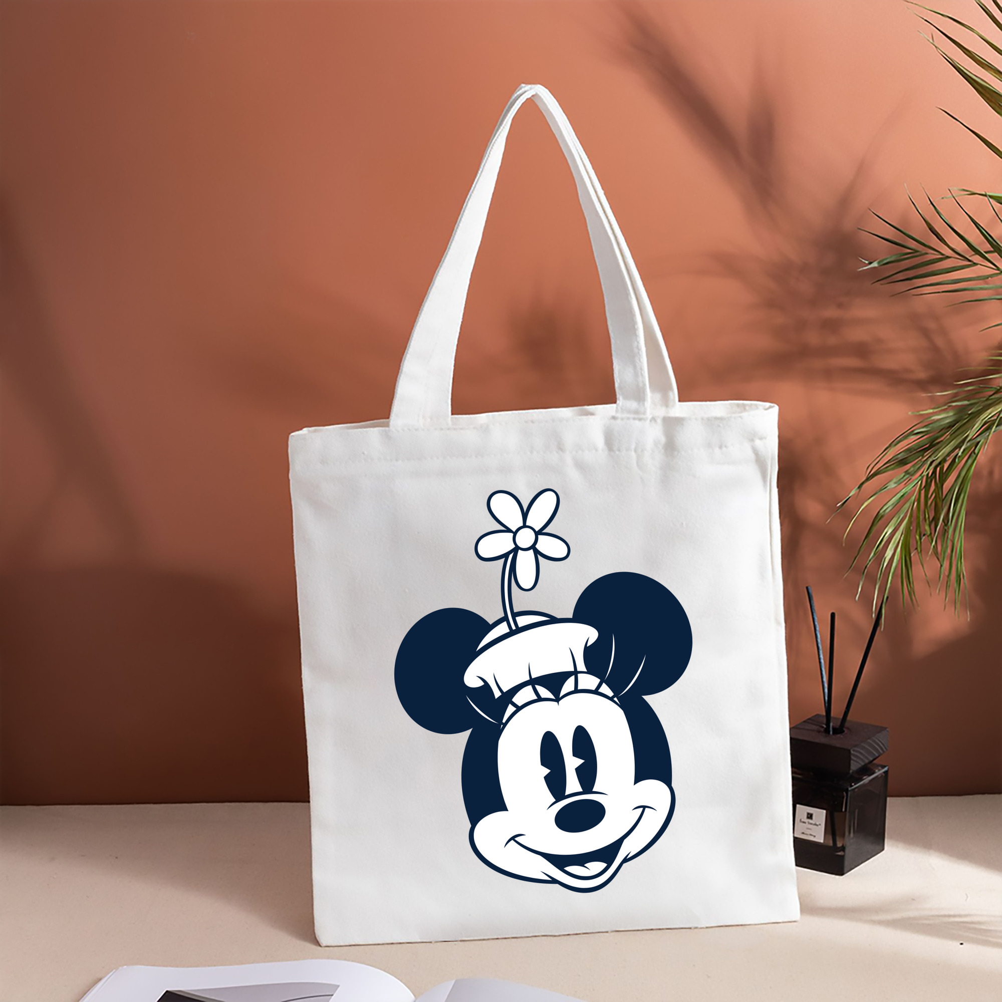ミッキーマウス Mickey Mouse 縦型キャンバス生地手提げバッグ　トートバッグ