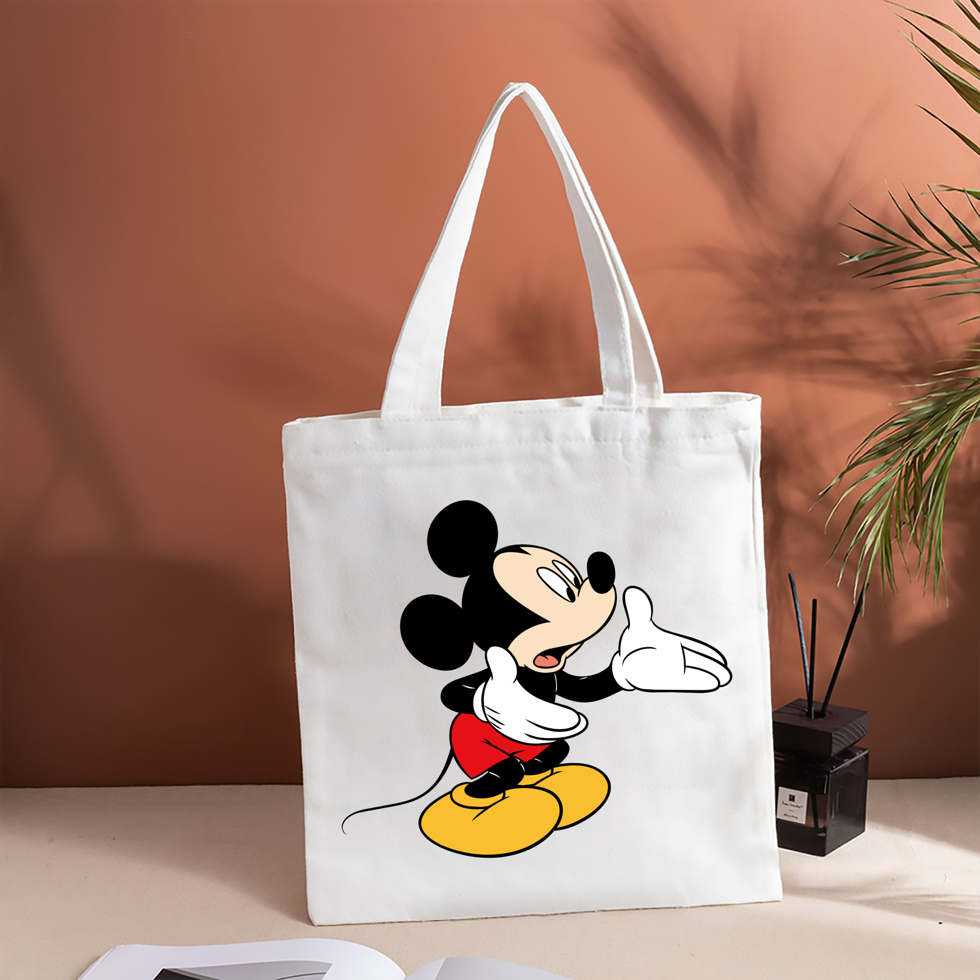 ミッキーマウス Mickey Mouse 縦型キャンバス生地手提げバッグ　トートバッグ