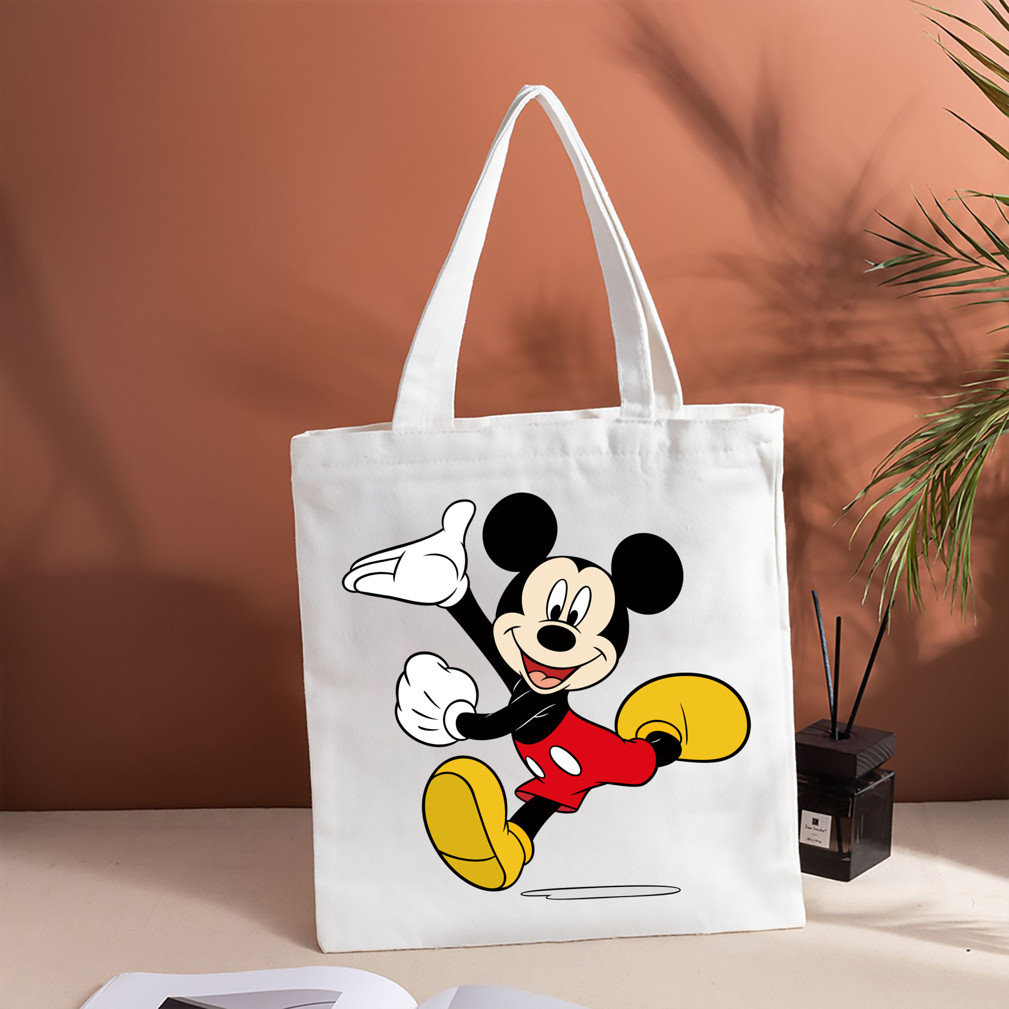 ミッキーマウス Mickey Mouse 縦型キャンバス生地手提げバッグ　トートバッグ