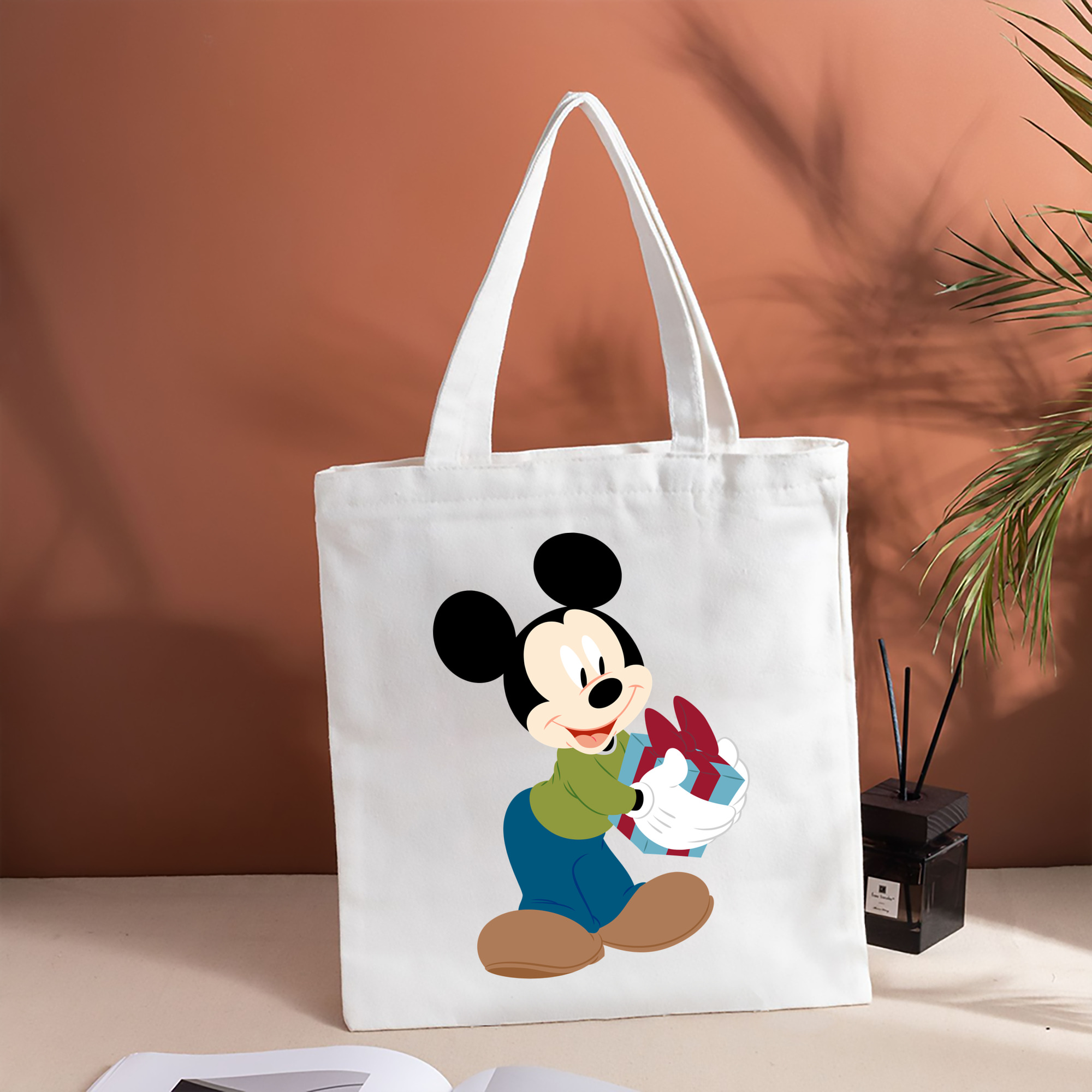 ミッキーマウス Mickey Mouse 縦型キャンバス生地手提げバッグ　トートバッグ