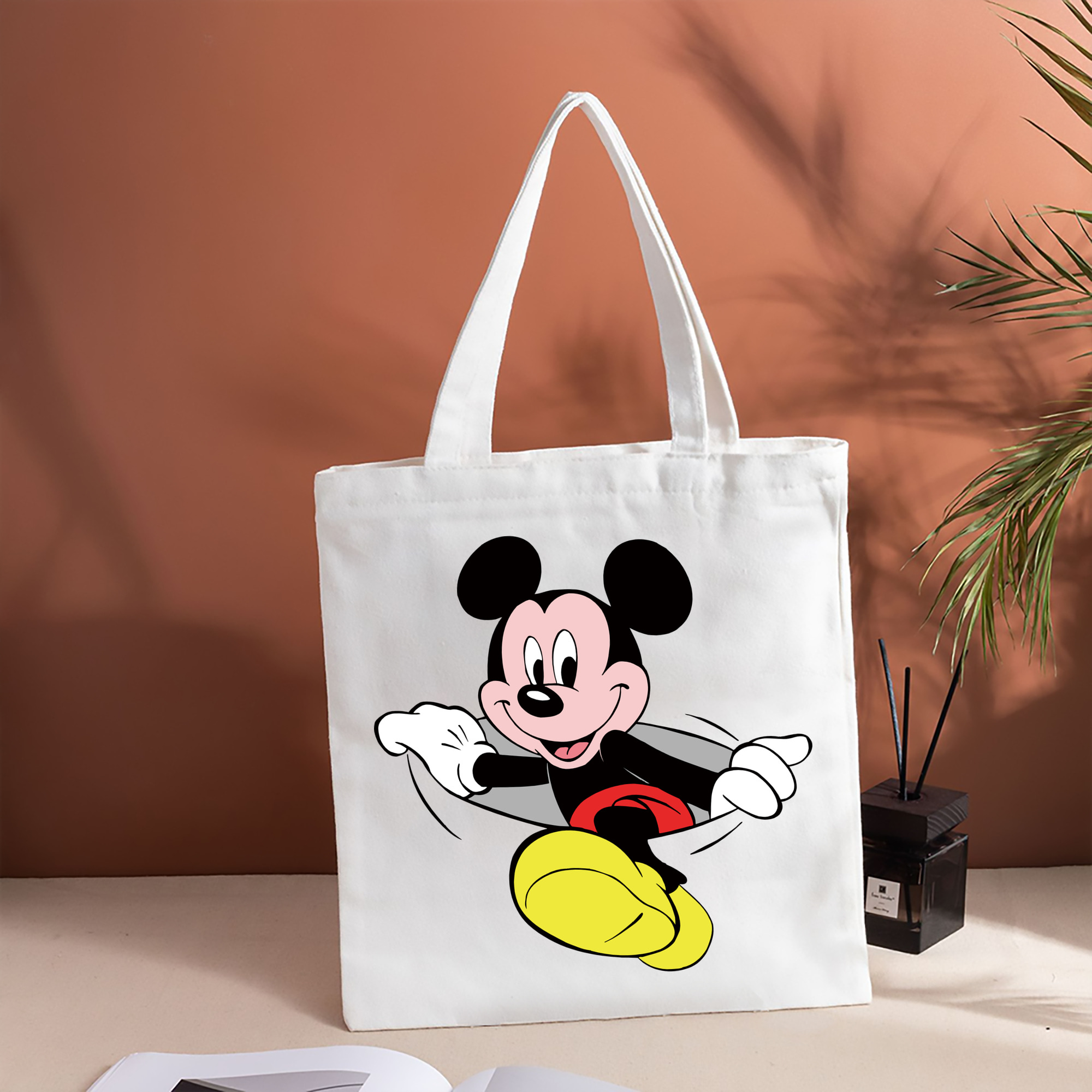 ミッキーマウス Mickey Mouse 縦型キャンバス生地手提げバッグ　トートバッグ