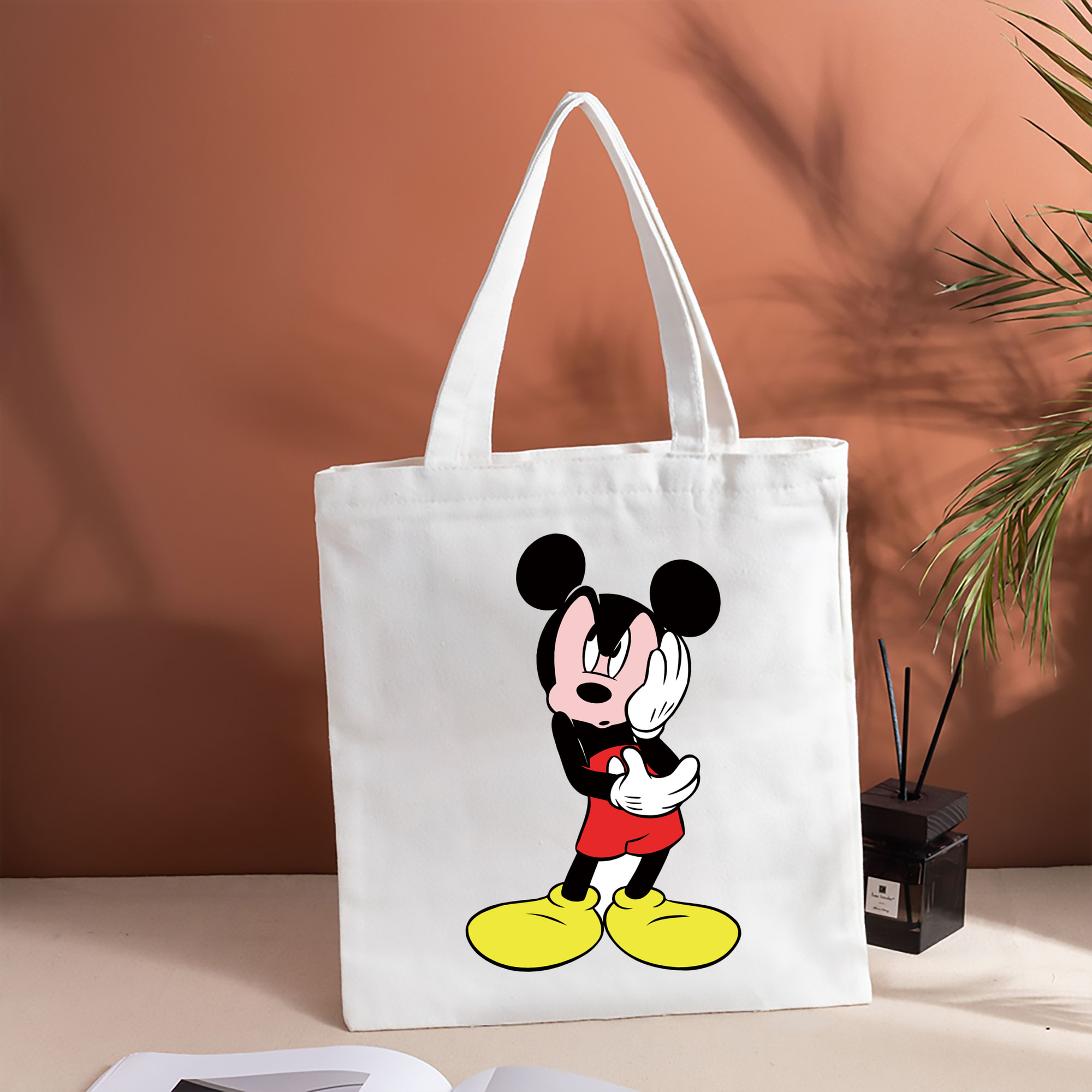 ミッキーマウス Mickey Mouse 縦型キャンバス生地手提げバッグ　トートバッグ