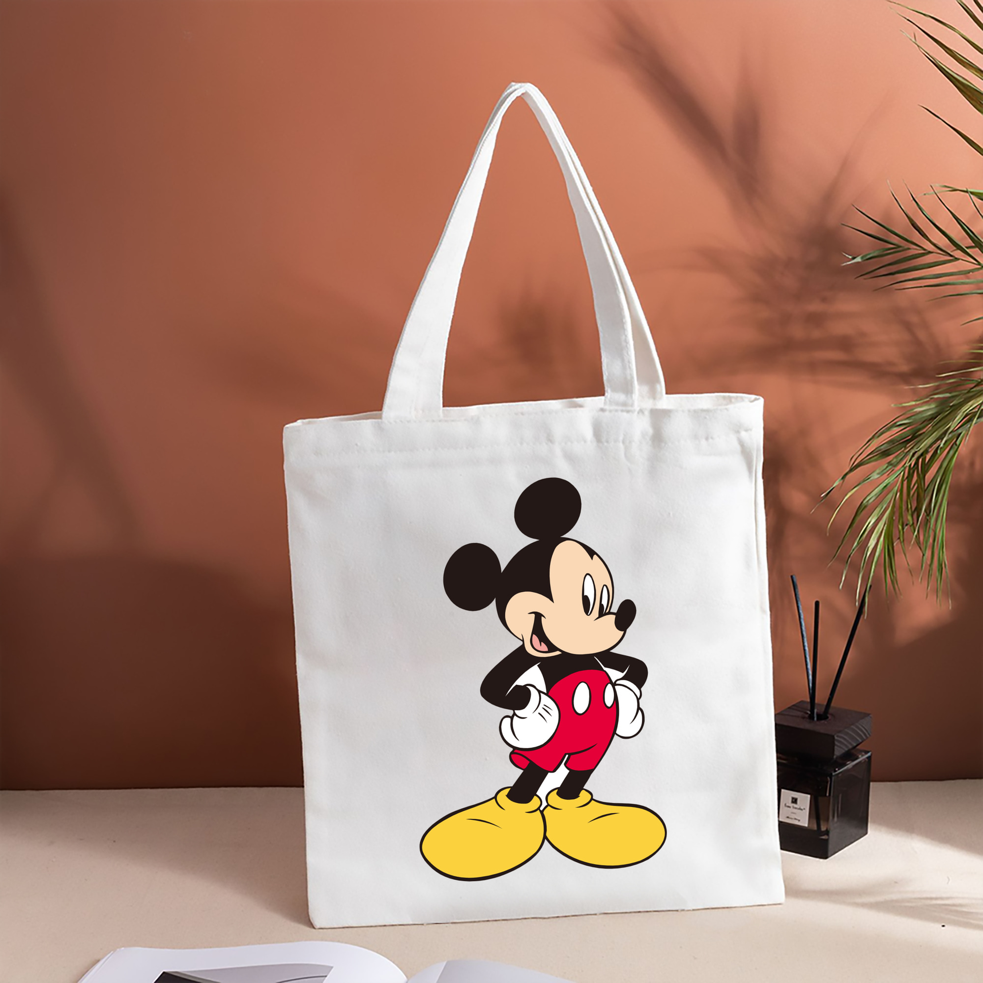ミッキーマウス Mickey Mouse 縦型キャンバス生地手提げバッグ　トートバッグ