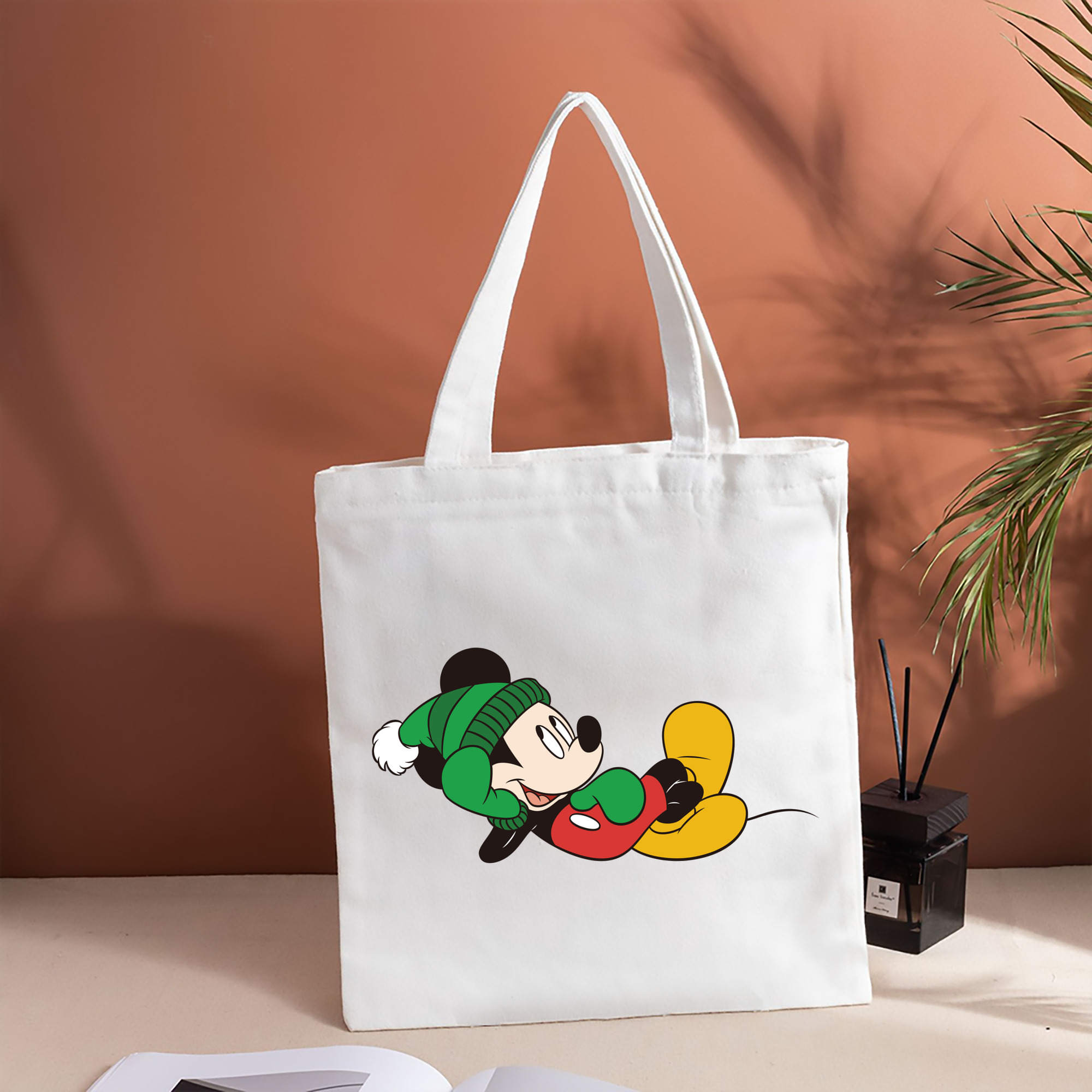 ミッキーマウス Mickey Mouse 縦型キャンバス生地手提げバッグ　トートバッグ