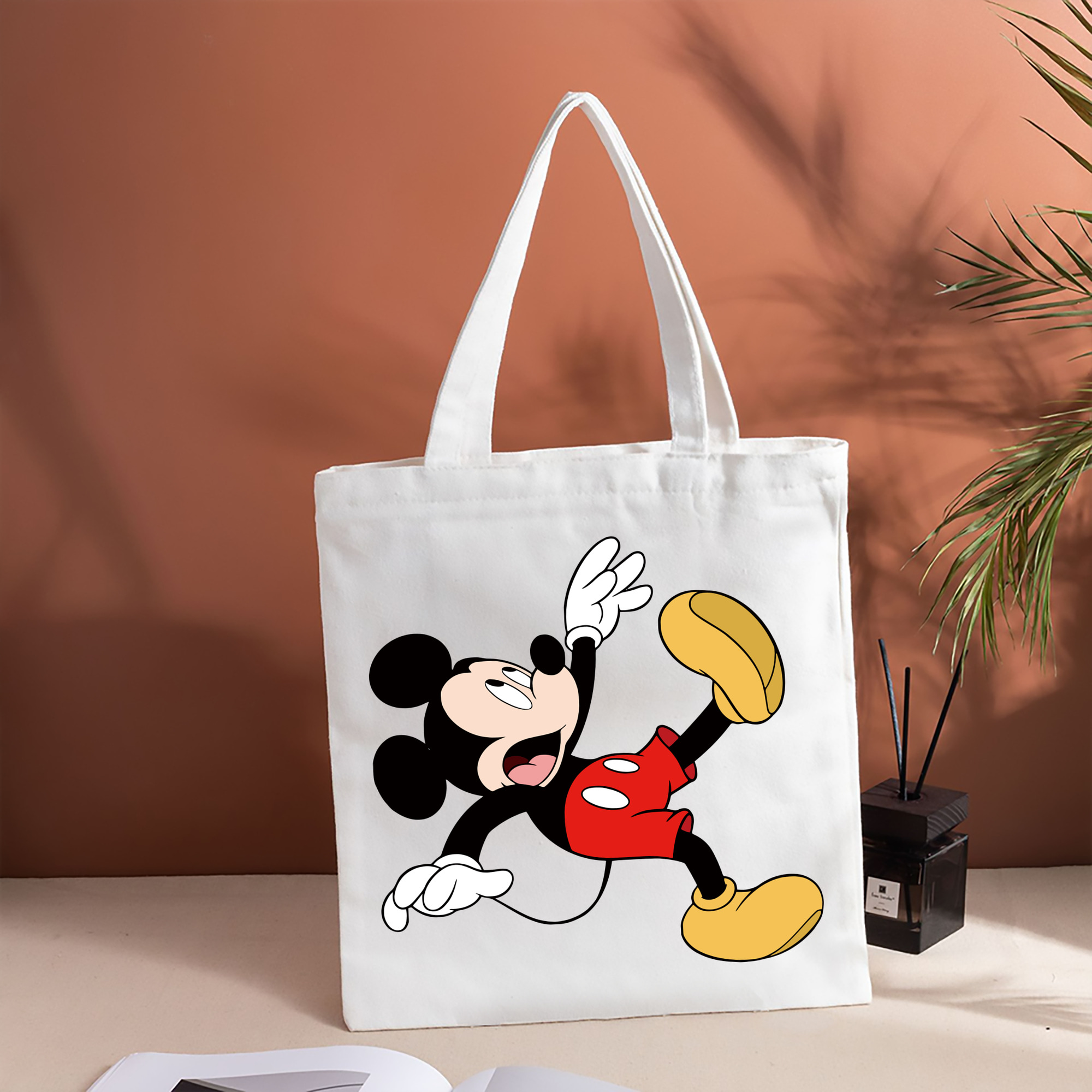 ミッキーマウス Mickey Mouse 縦型キャンバス生地手提げバッグ　トートバッグ