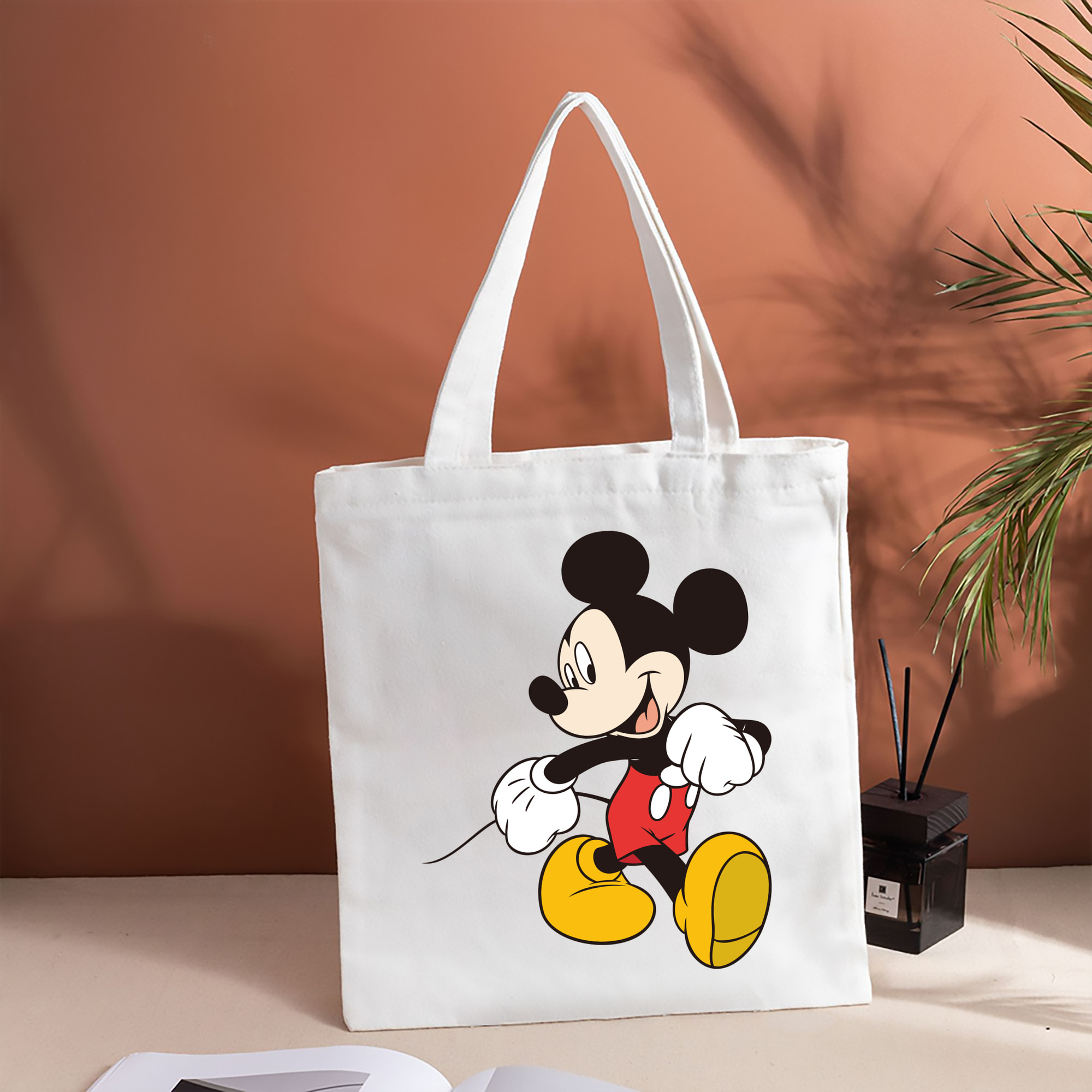 ミッキーマウス Mickey Mouse 縦型キャンバス生地手提げバッグ　トートバッグ