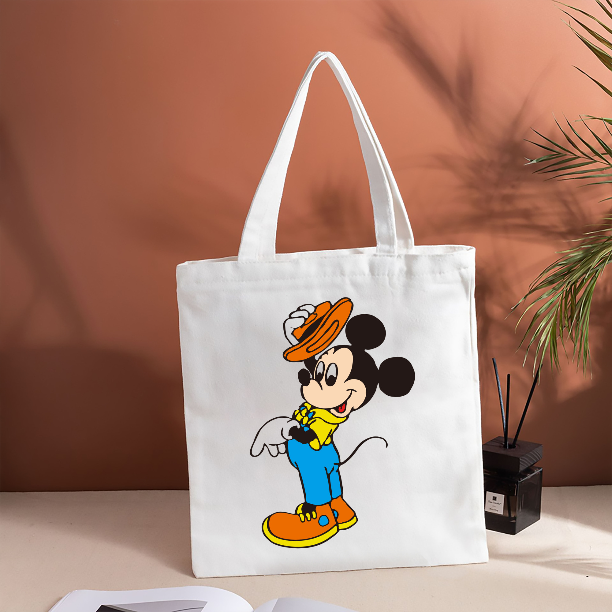 ミッキーマウス Mickey Mouse 縦型キャンバス生地手提げバッグ　トートバッグ