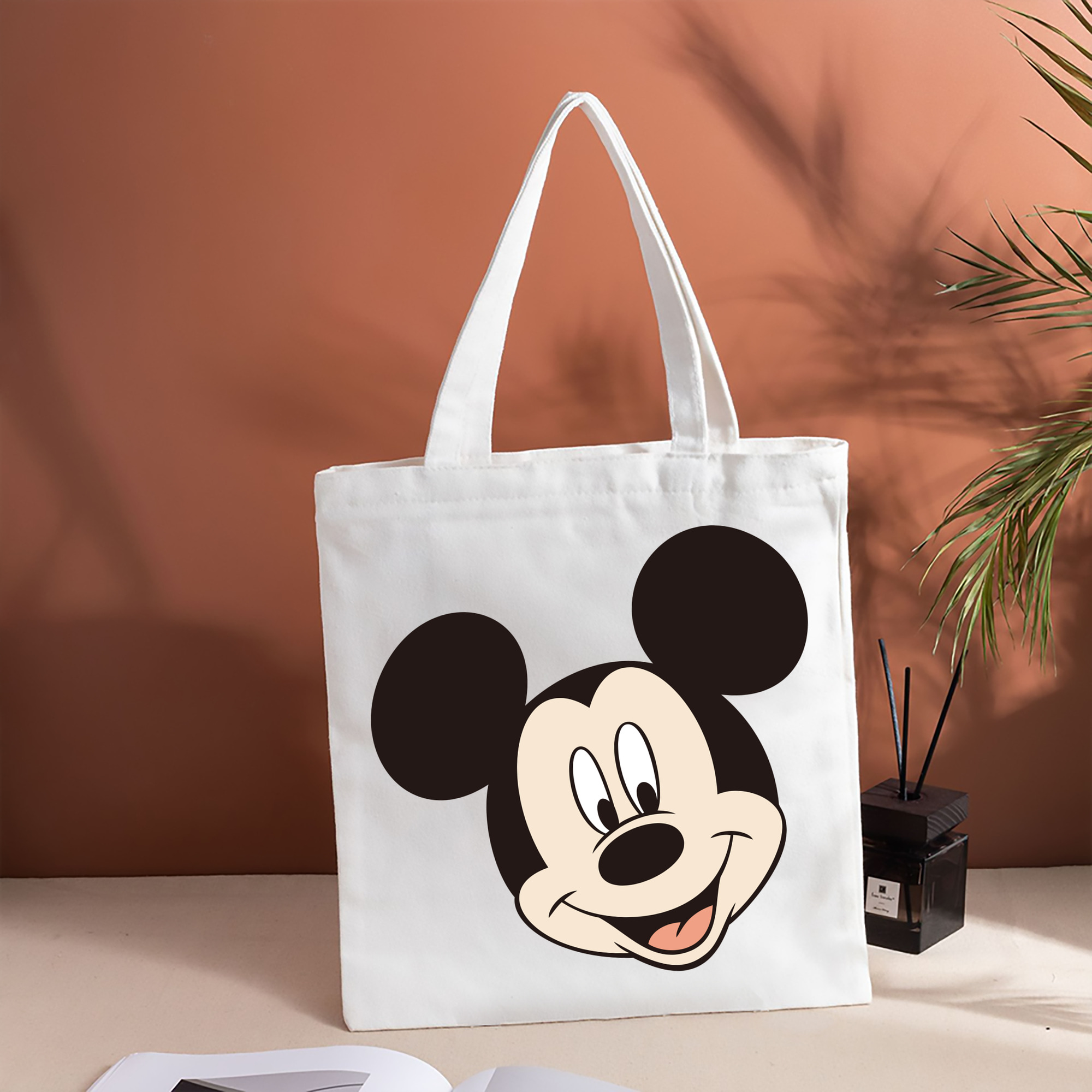 ミッキーマウス Mickey Mouse 縦型キャンバス生地手提げバッグ　トートバッグ