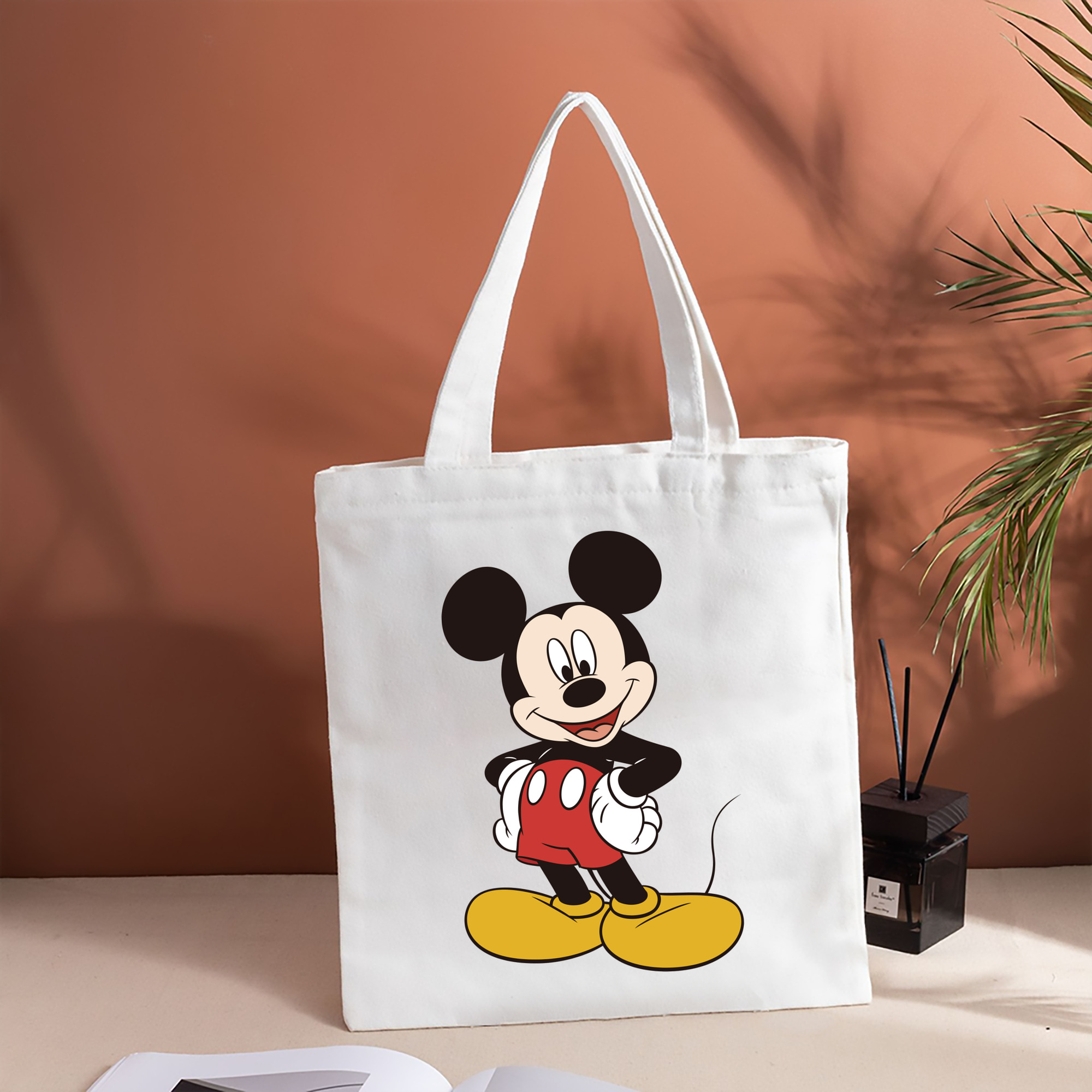 ミッキーマウス Mickey Mouse 縦型キャンバス生地手提げバッグ　トートバッグ