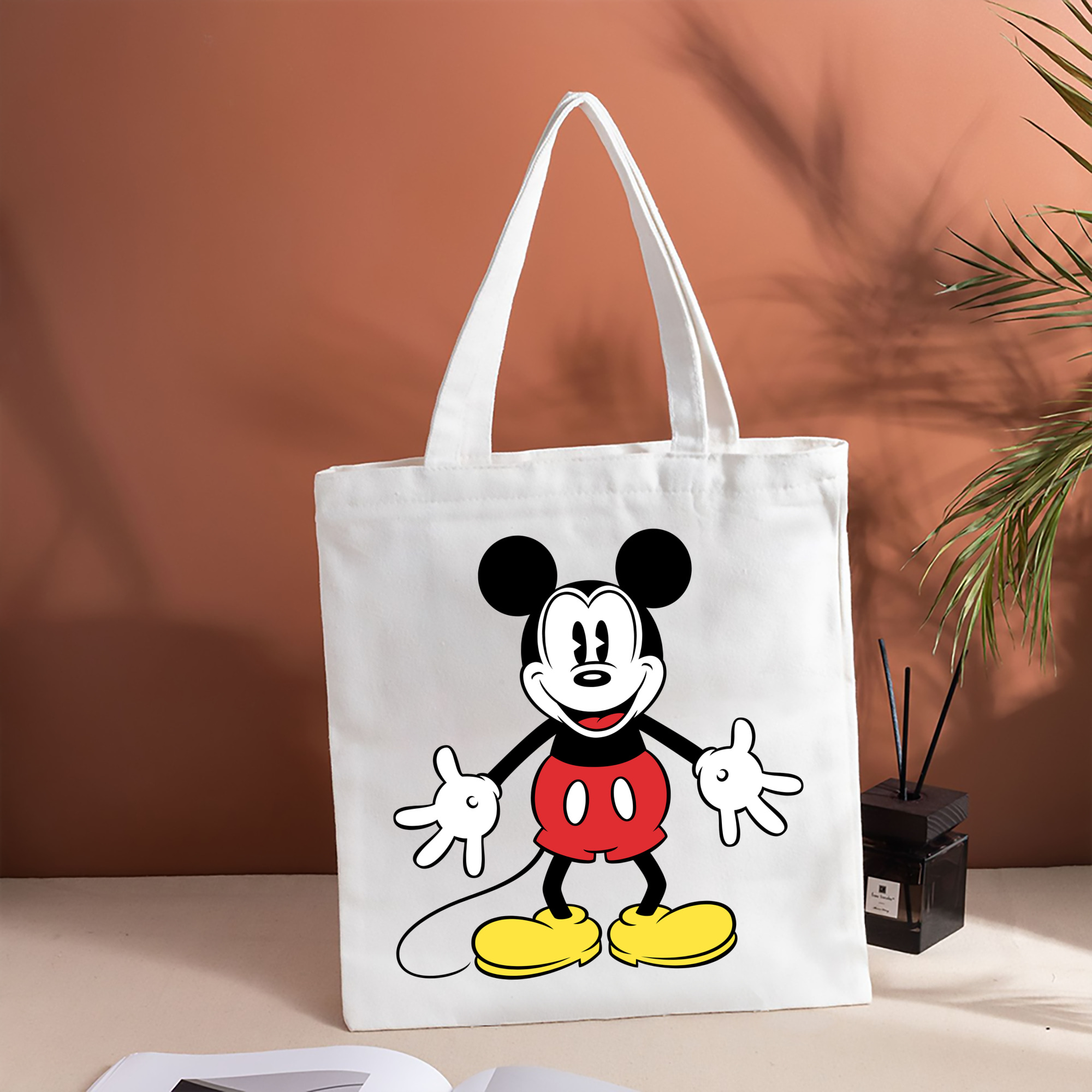ミッキーマウス Mickey Mouse 縦型キャンバス生地手提げバッグ　トートバッグ