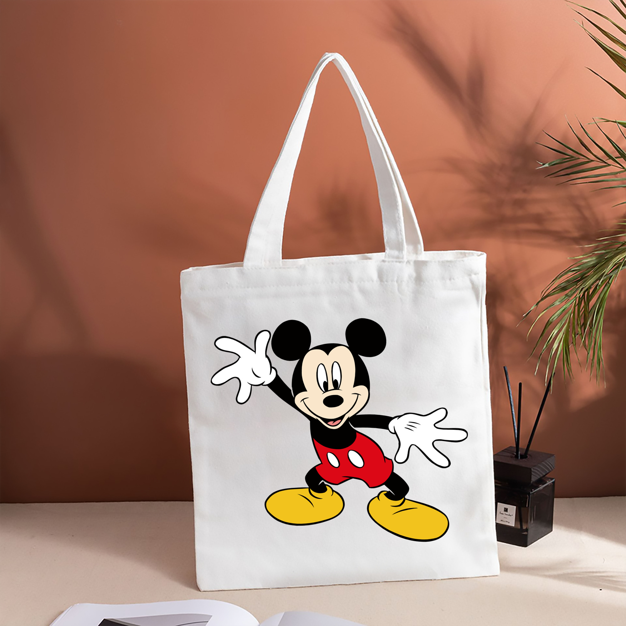 ミッキーマウス Mickey Mouse 縦型キャンバス生地手提げバッグ　トートバッグ