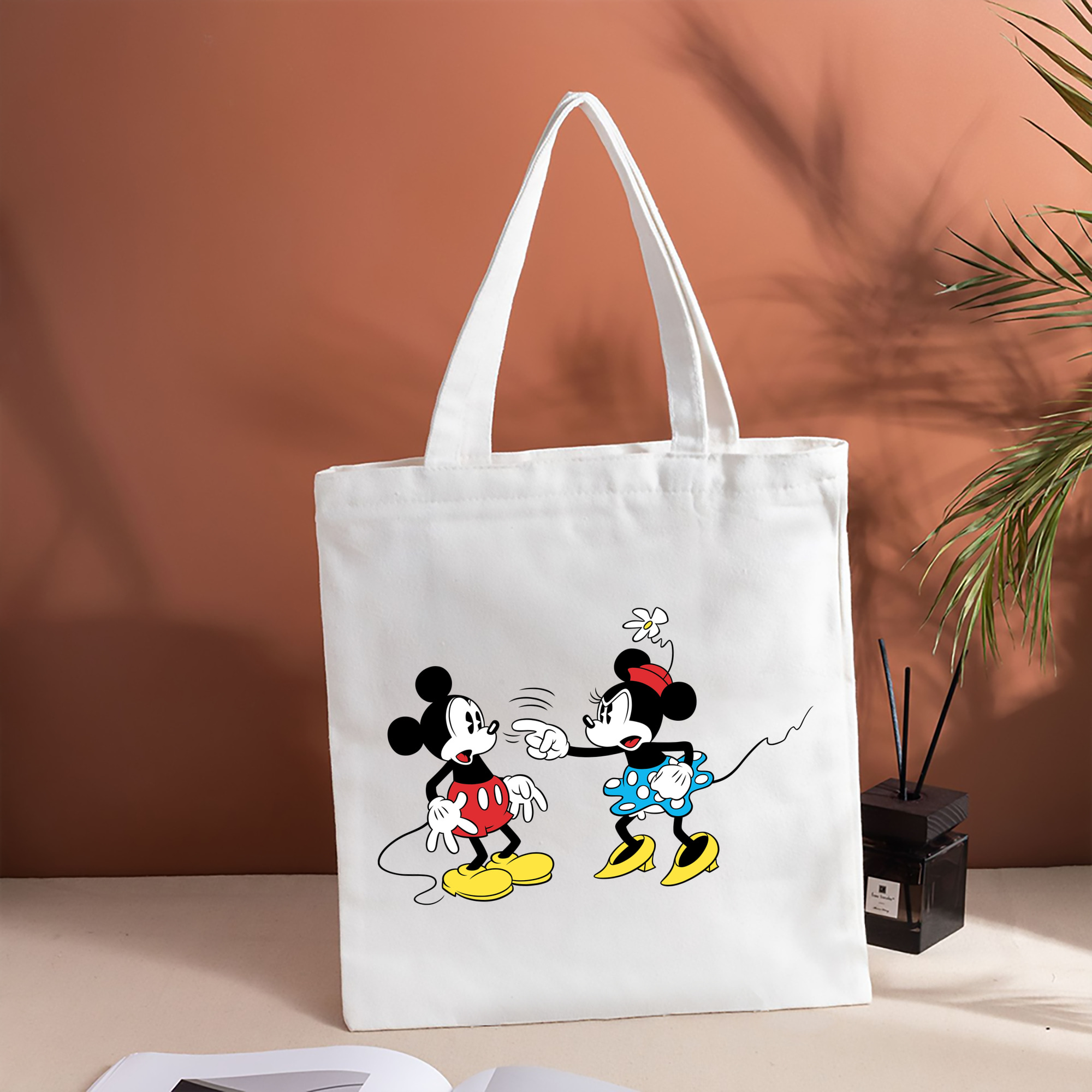 ミッキーマウス Mickey Mouse 縦型キャンバス生地手提げバッグ　トートバッグ