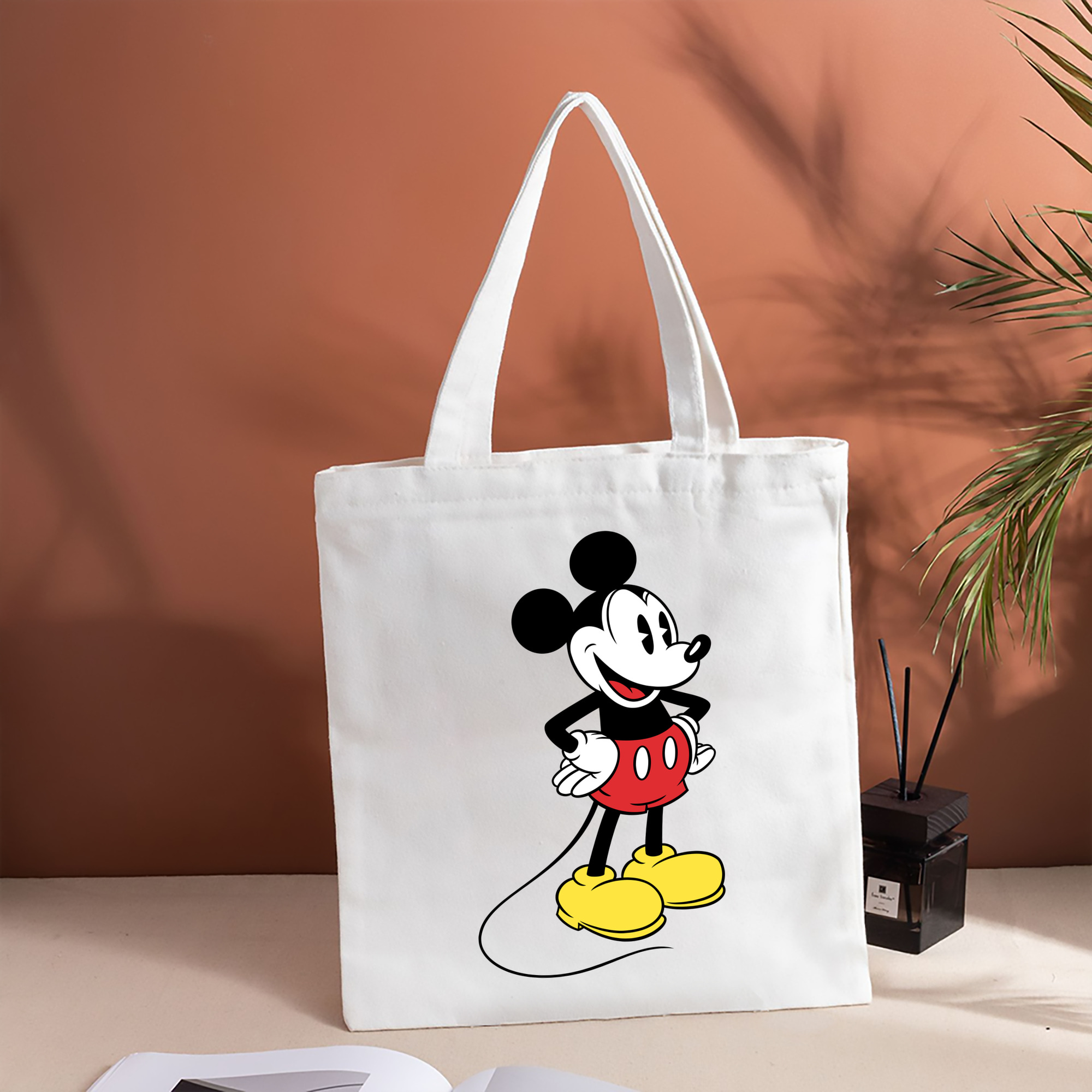 ミッキーマウス Mickey Mouse 縦型キャンバス生地手提げバッグ　トートバッグ