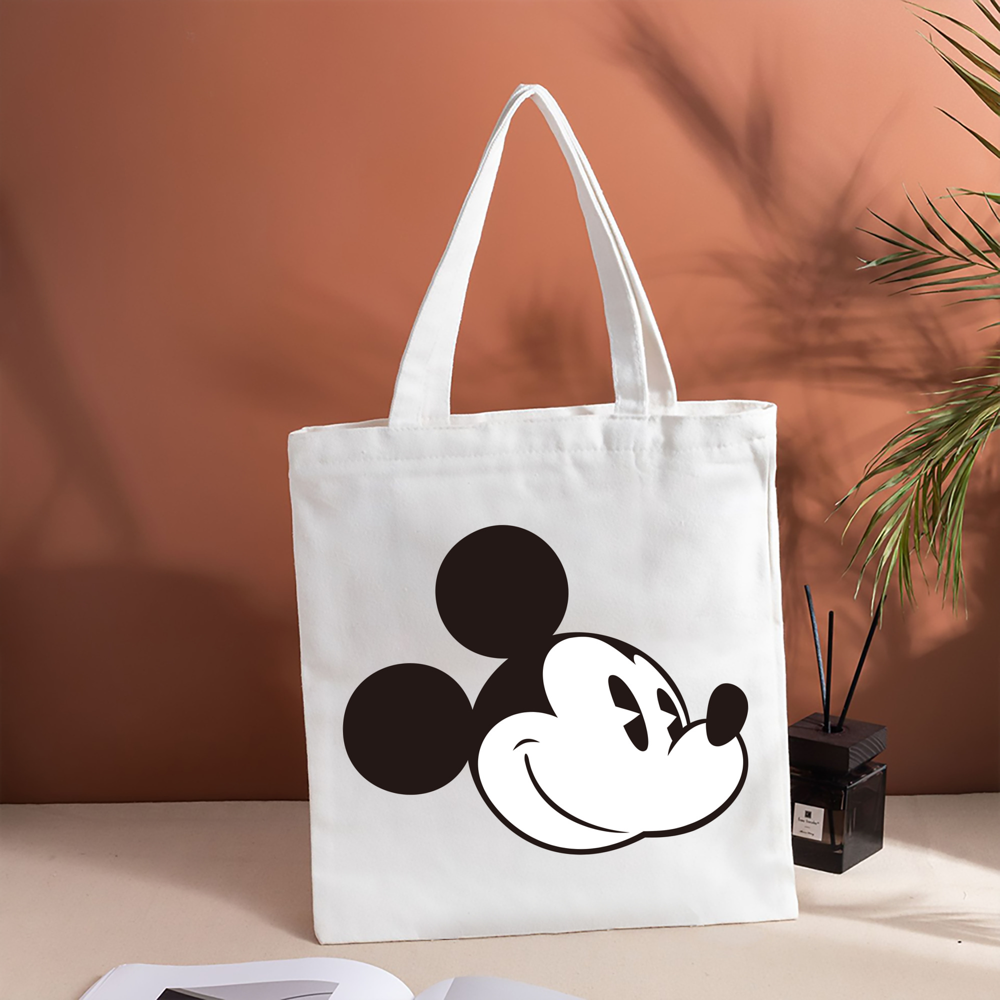 ミッキーマウス Mickey Mouse 縦型キャンバス生地手提げバッグ　トートバッグ