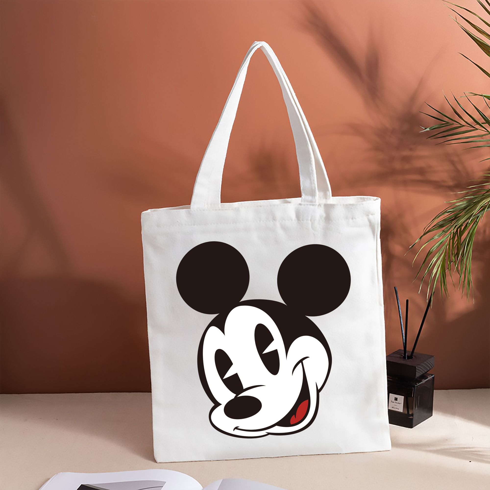ミッキーマウス Mickey Mouse 縦型キャンバス生地手提げバッグ　トートバッグ