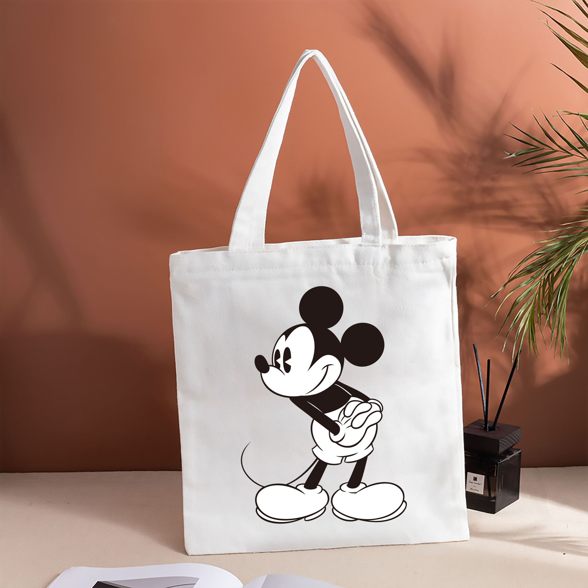 ミッキーマウス Mickey Mouse 縦型キャンバス生地手提げバッグ　トートバッグ