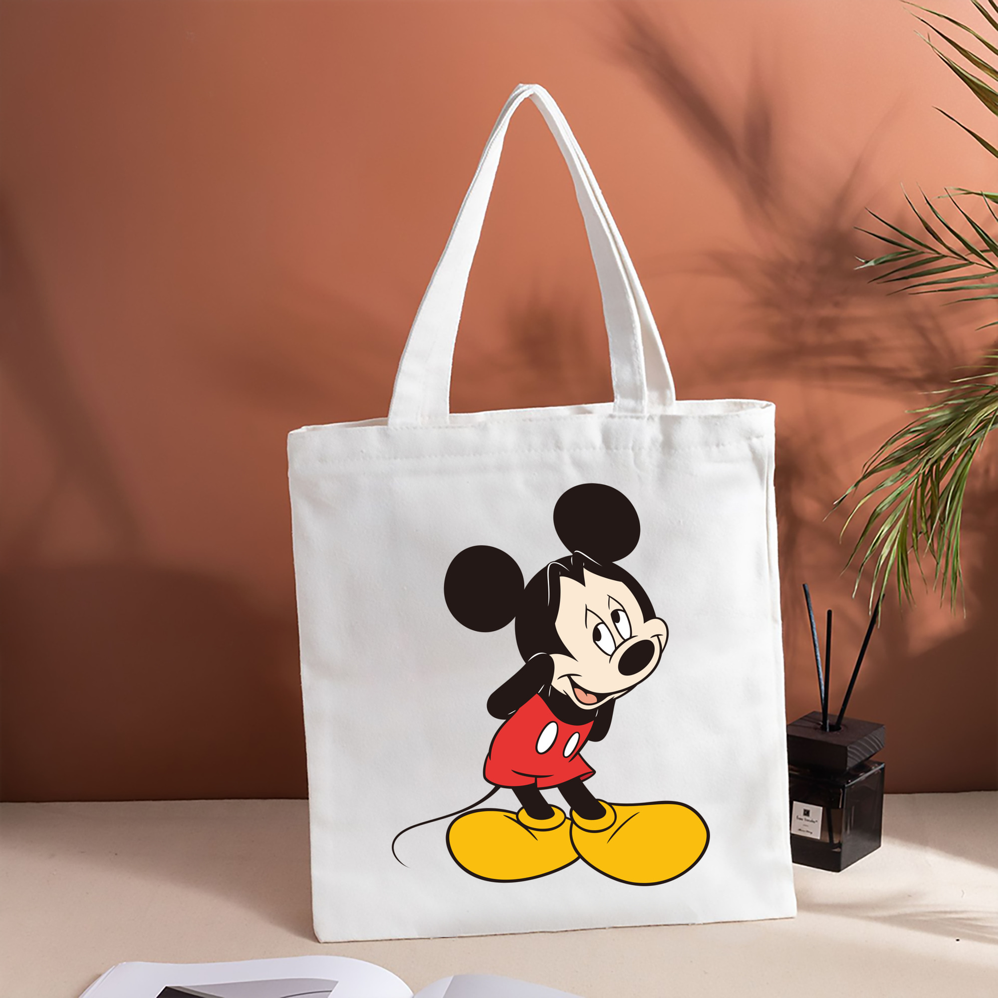 ミッキーマウス Mickey Mouse 縦型キャンバス生地手提げバッグ　トートバッグ