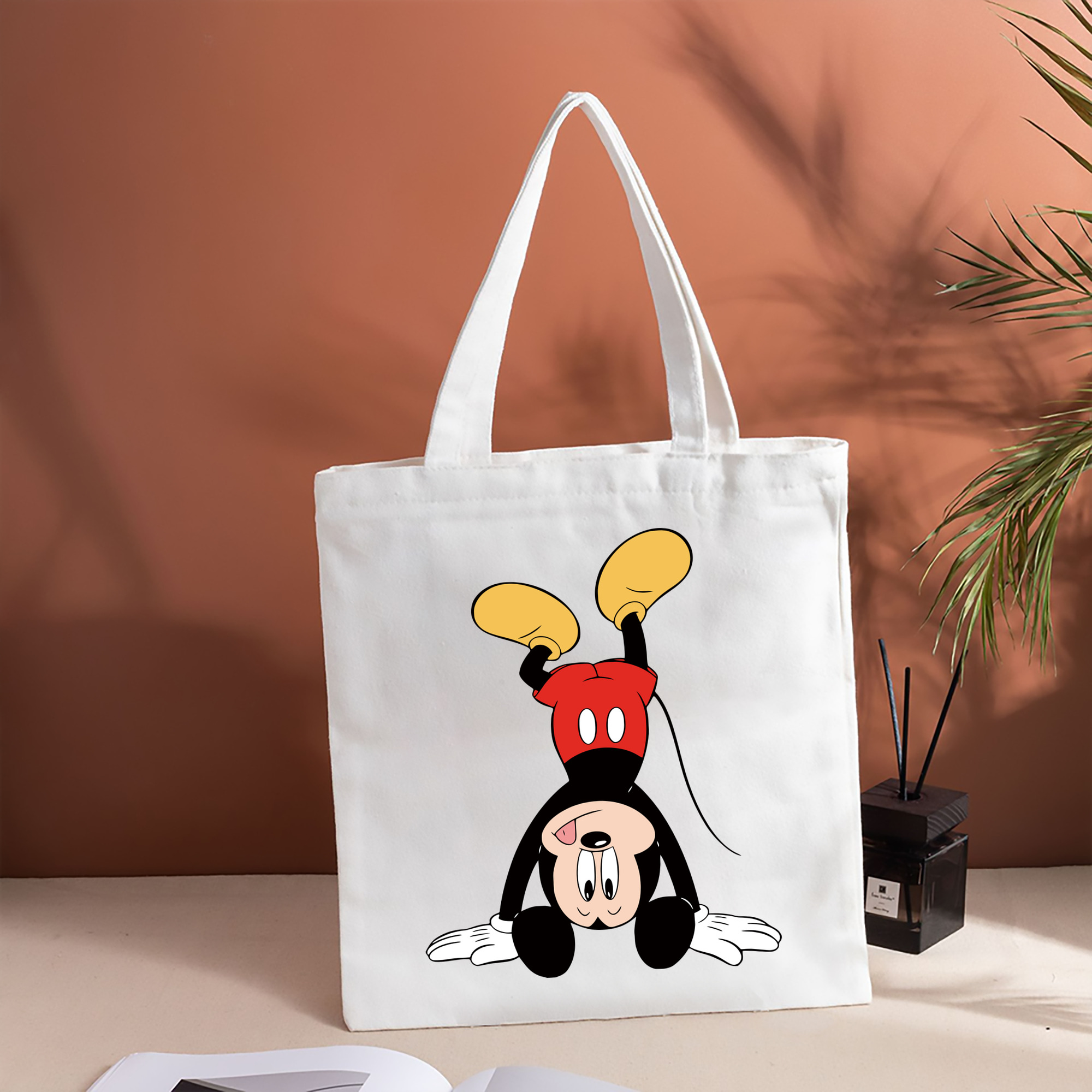 ミッキーマウス Mickey Mouse 縦型キャンバス生地手提げバッグ　トートバッグ