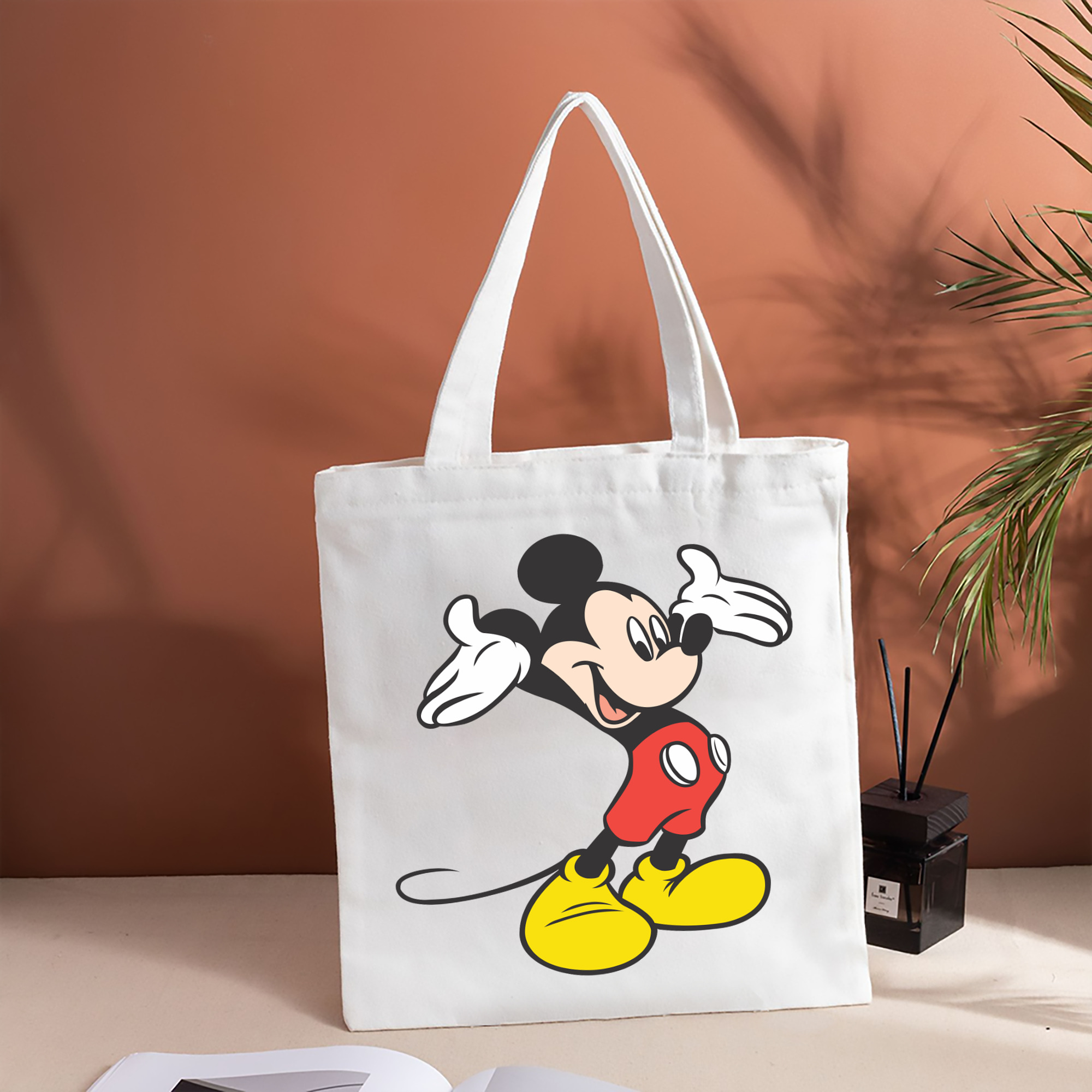 ミッキーマウス Mickey Mouse 縦型キャンバス生地手提げバッグ　トートバッグ