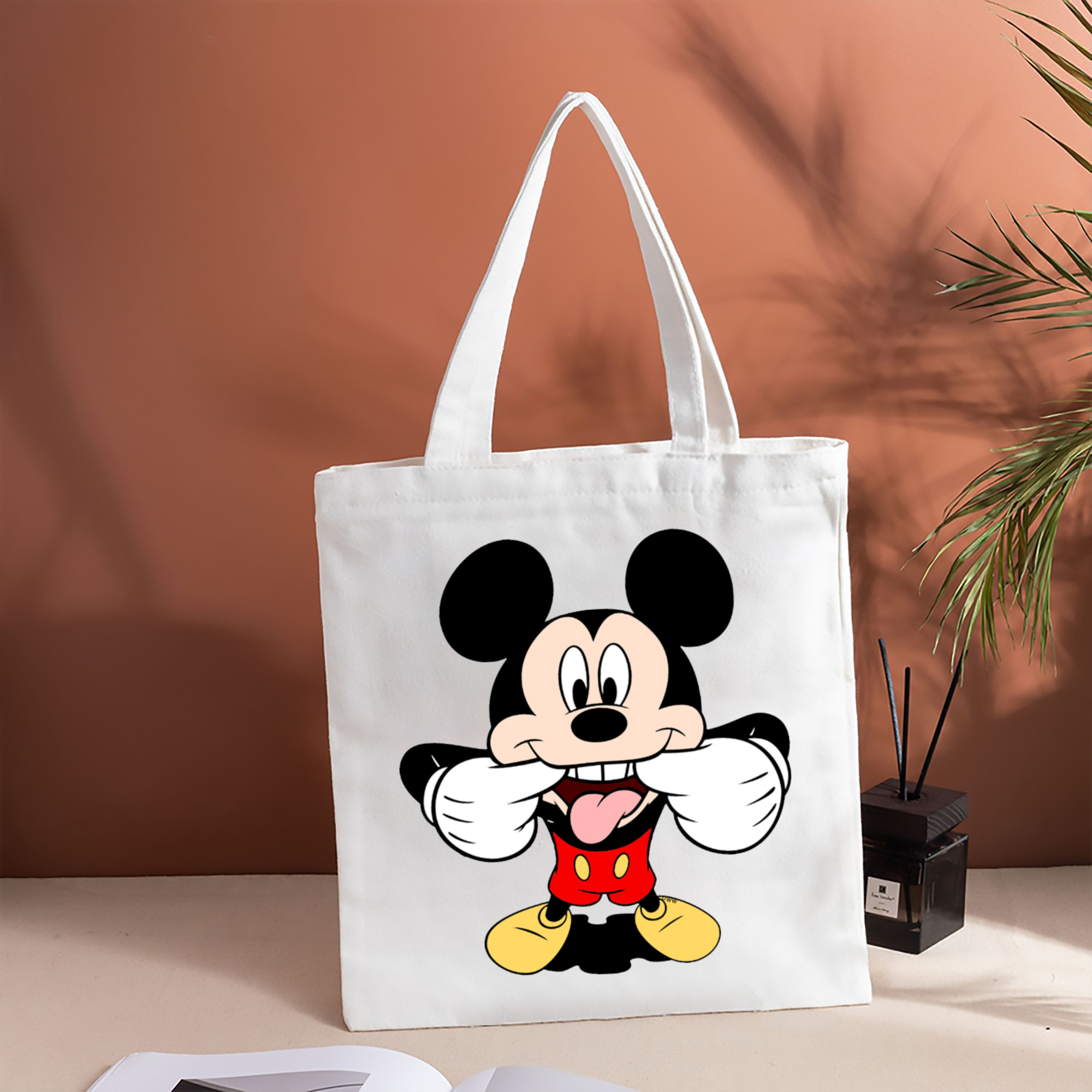 ミッキーマウス Mickey Mouse 縦型キャンバス生地手提げバッグ　トートバッグ