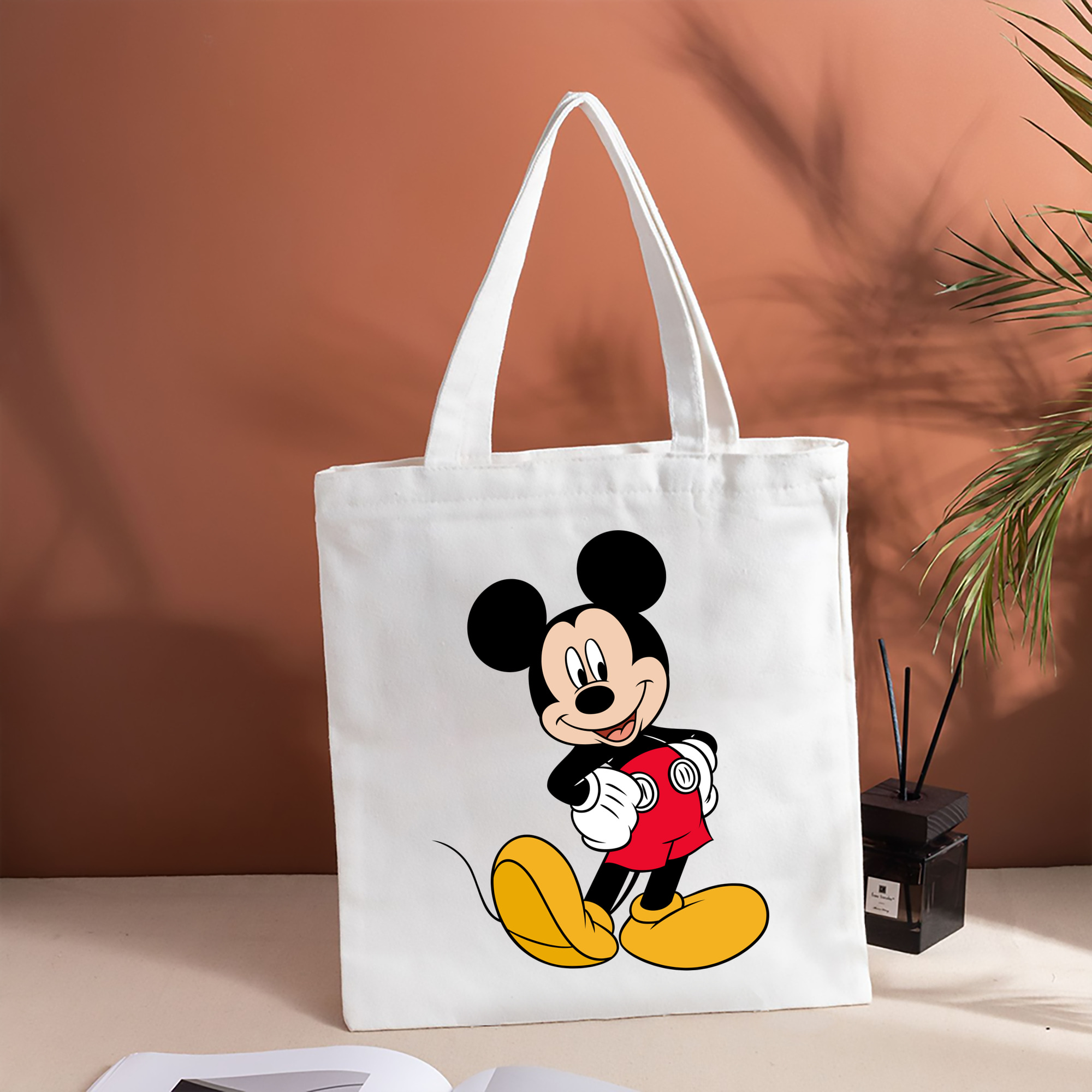 ミッキーマウス Mickey Mouse 縦型キャンバス生地手提げバッグ　トートバッグ